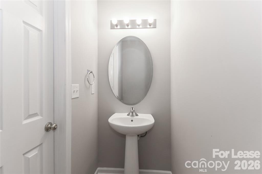 Woodburn Crossing - Residential Lease