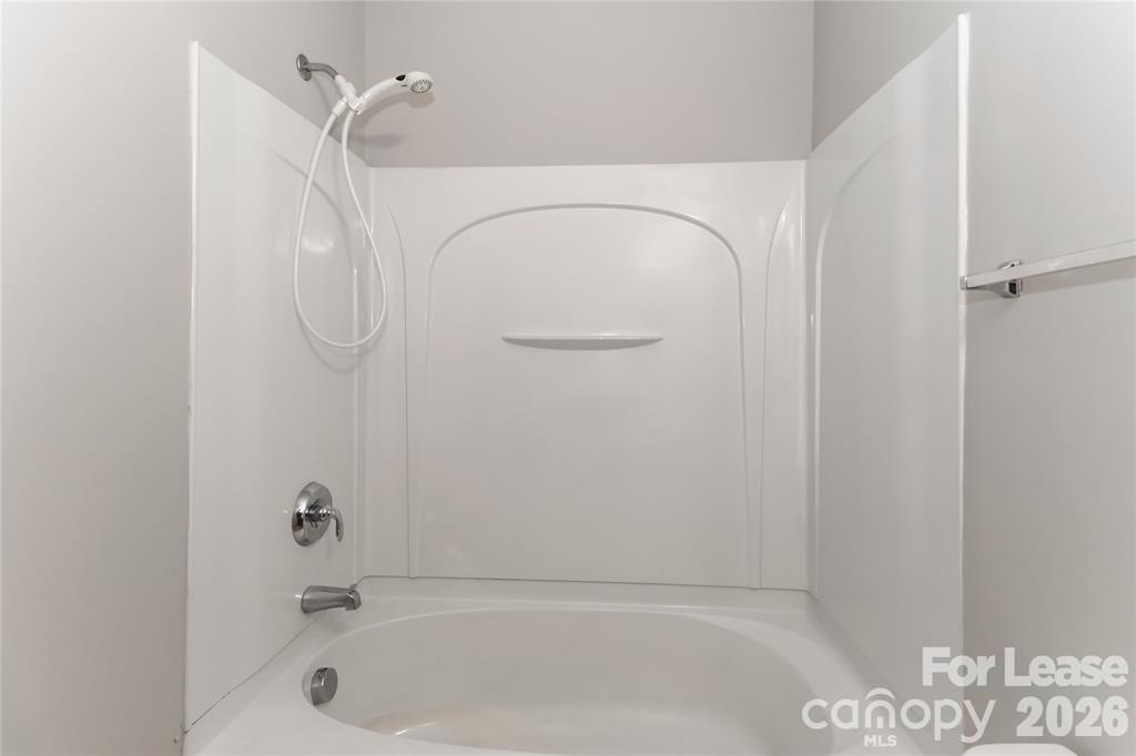 Woodburn Crossing - Residential Lease