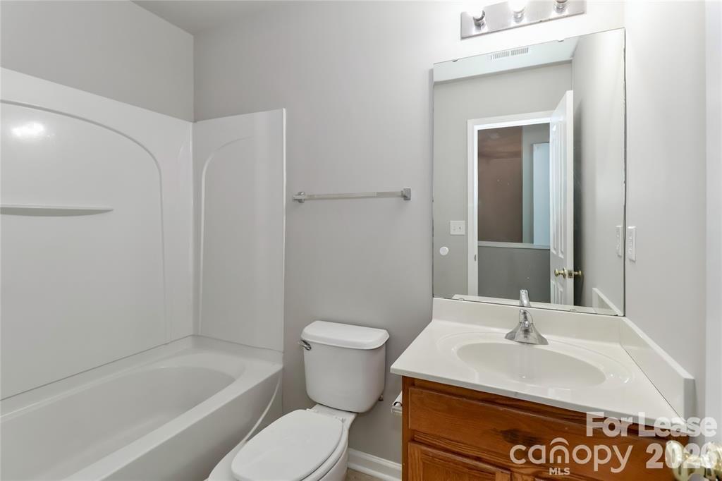 Woodburn Crossing - Residential Lease