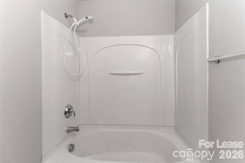 Woodburn Crossing - Residential Lease