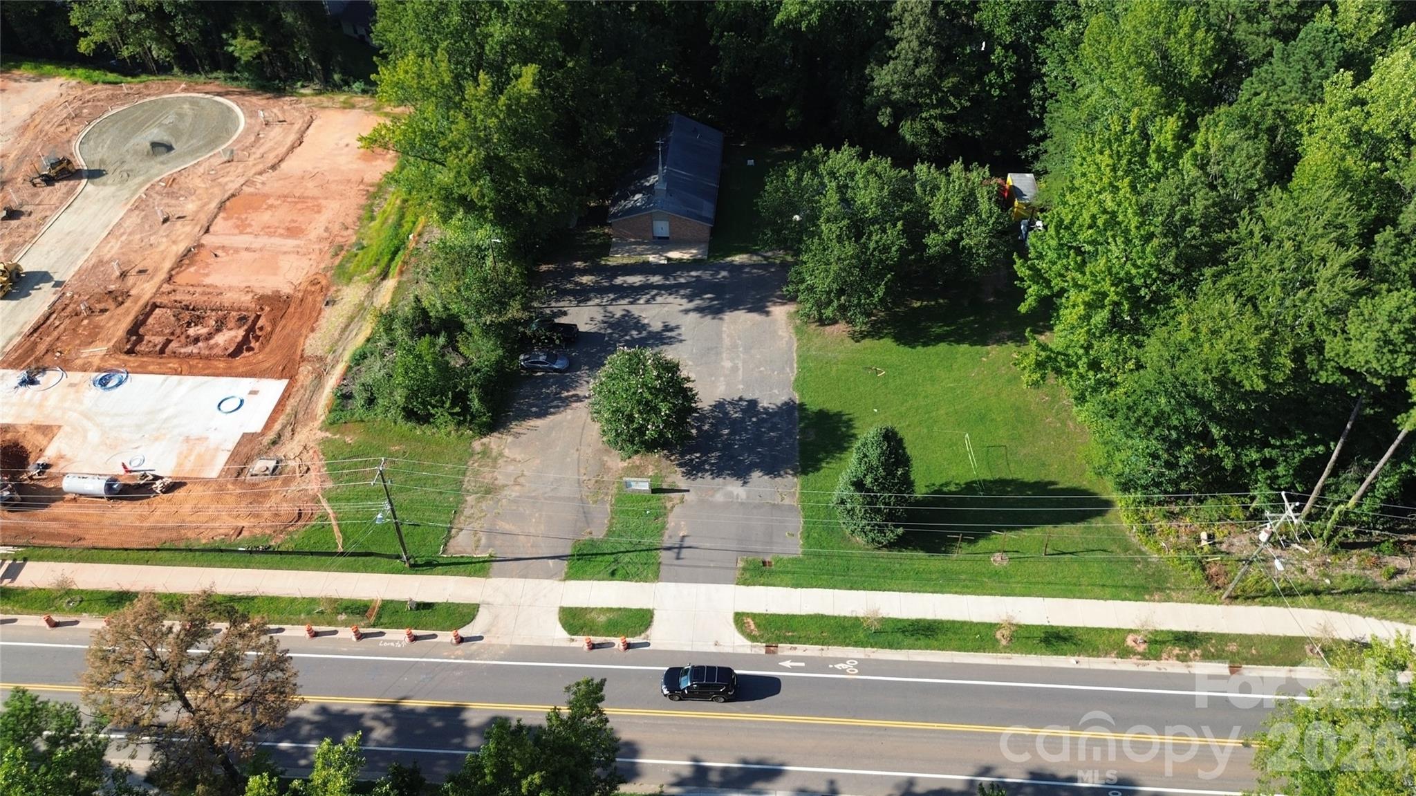 400 Tom Hunter Road