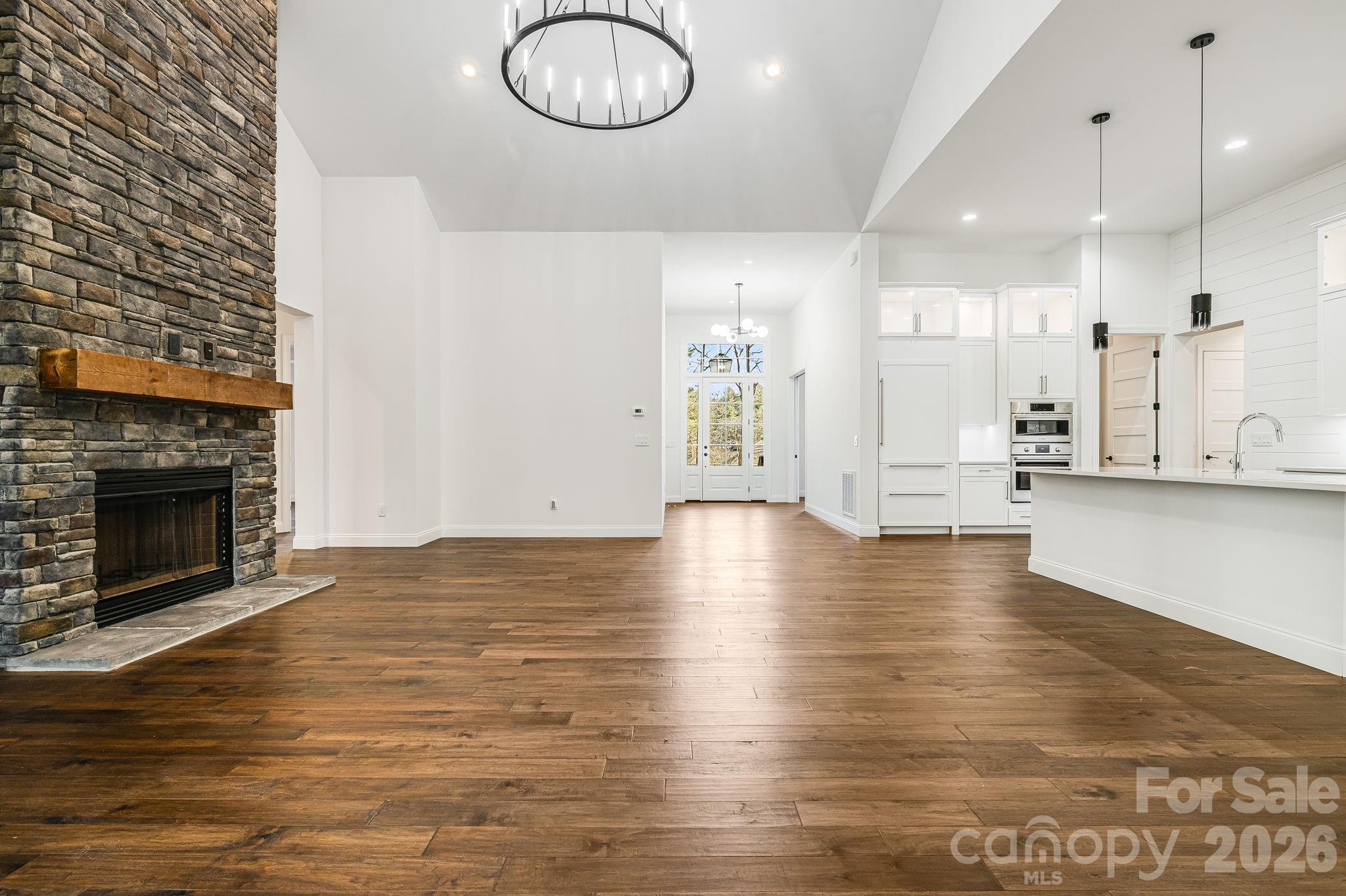 Sapphire Lakes - Residential