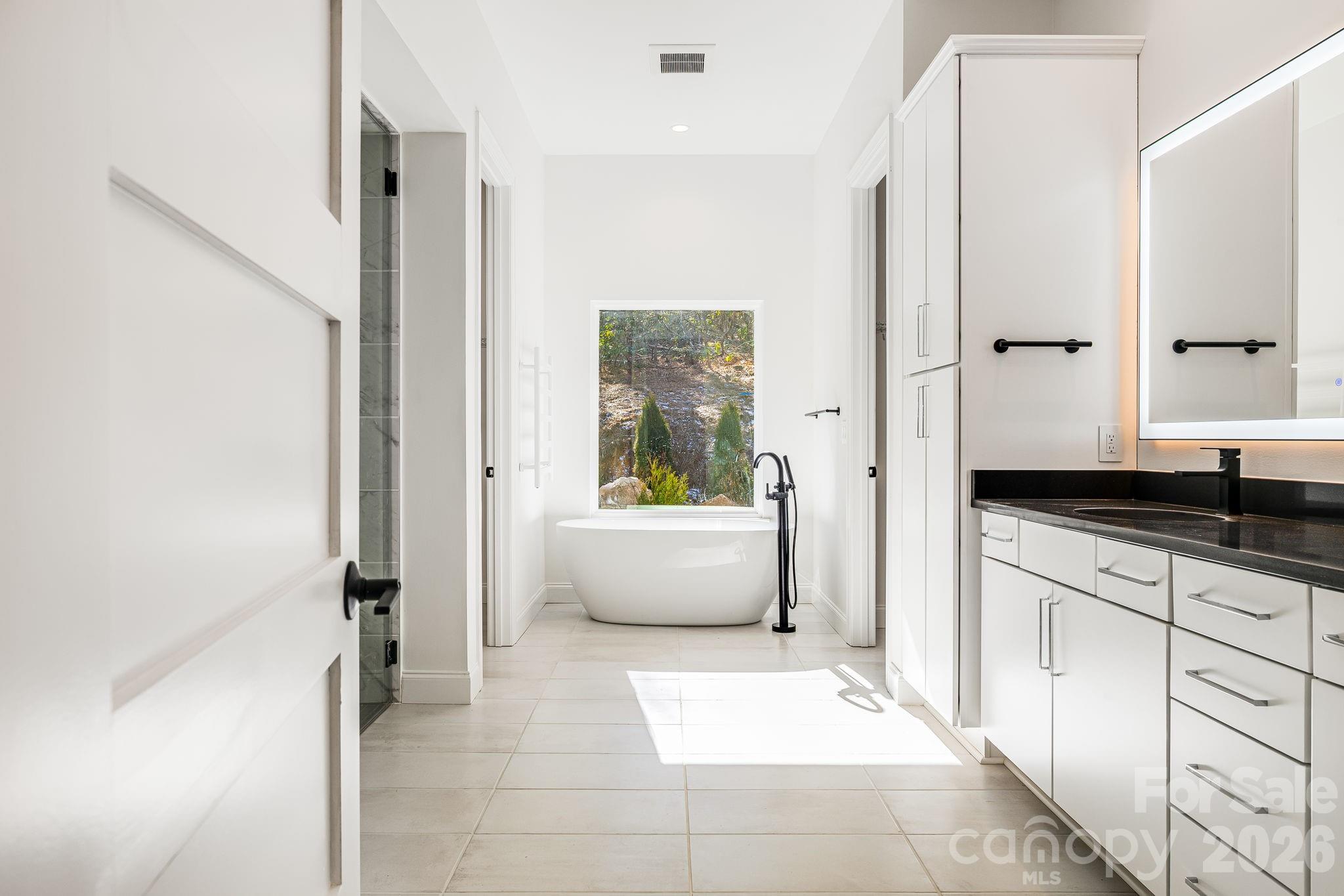 Sapphire Lakes - Residential