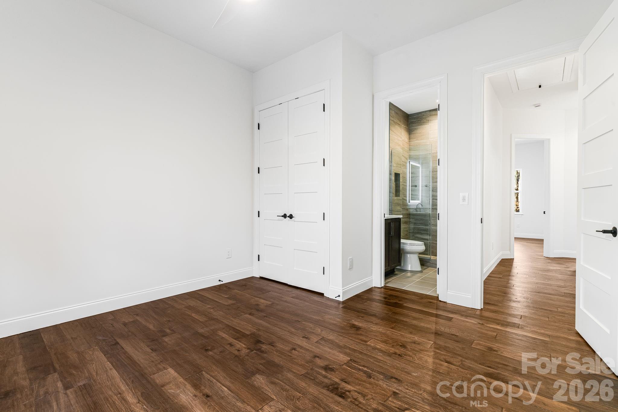 Sapphire Lakes - Residential