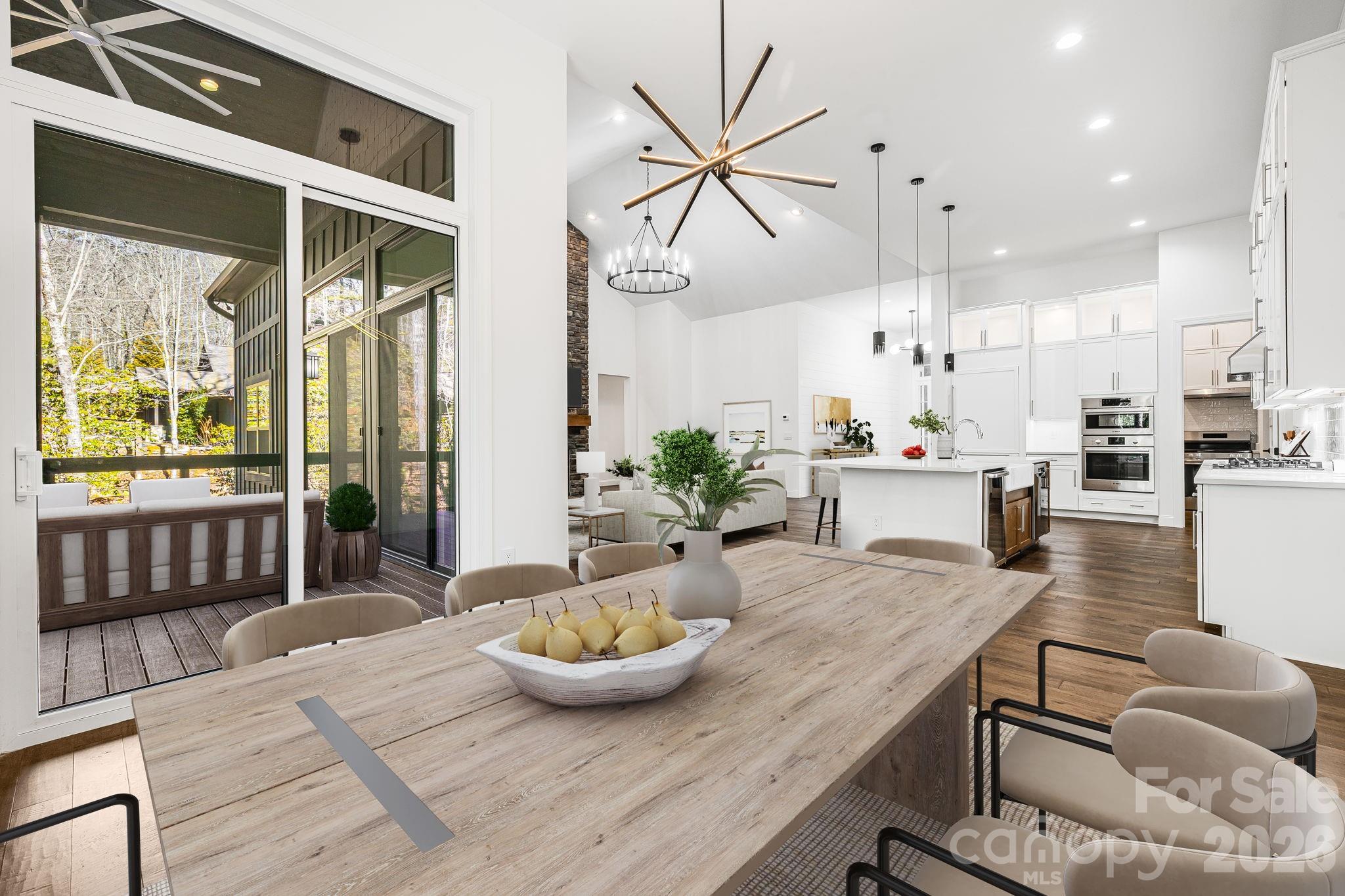 Sapphire Lakes - Residential