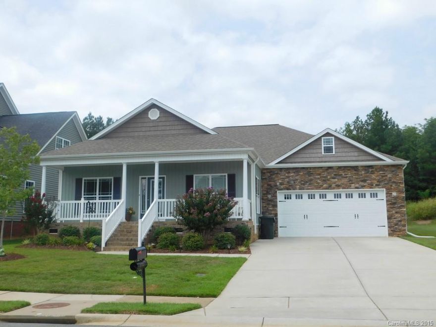This Custom Built Home is Sure to Amaze you with it's Character from the Transom Doorways, Never Ending Storage, Gorgeous Hardwood Flooring & the Mother-In-Law Suite. Split Bedroom Plan w/Private Master Suite w/Walk In Closet & Separate, Ceramic Tiled Shower.  Chef's Eat In Kitchen w/Granite Counter Tops, SS Appliances, Breakfast Bar & Wine Cooler.  Mother-In-Law Suite w/Private Den, Bedroom & Full Bath. New Screened Porch.