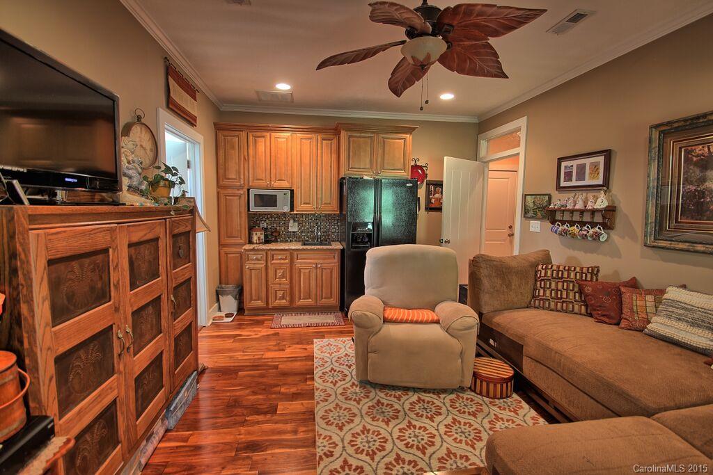 Seven Oaks - Residential