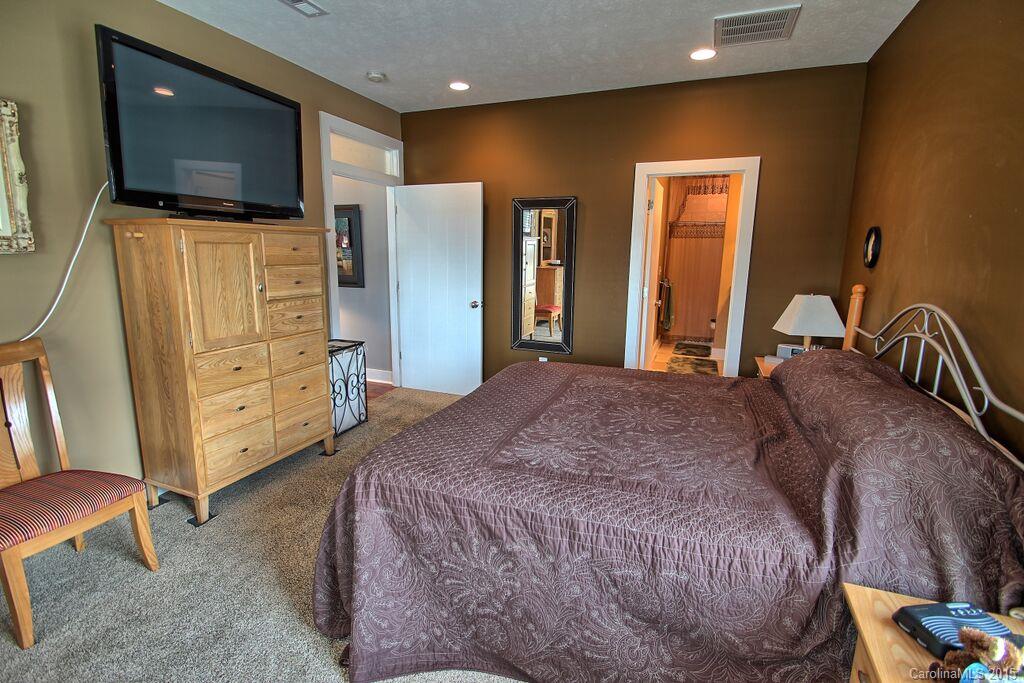 Seven Oaks - Residential