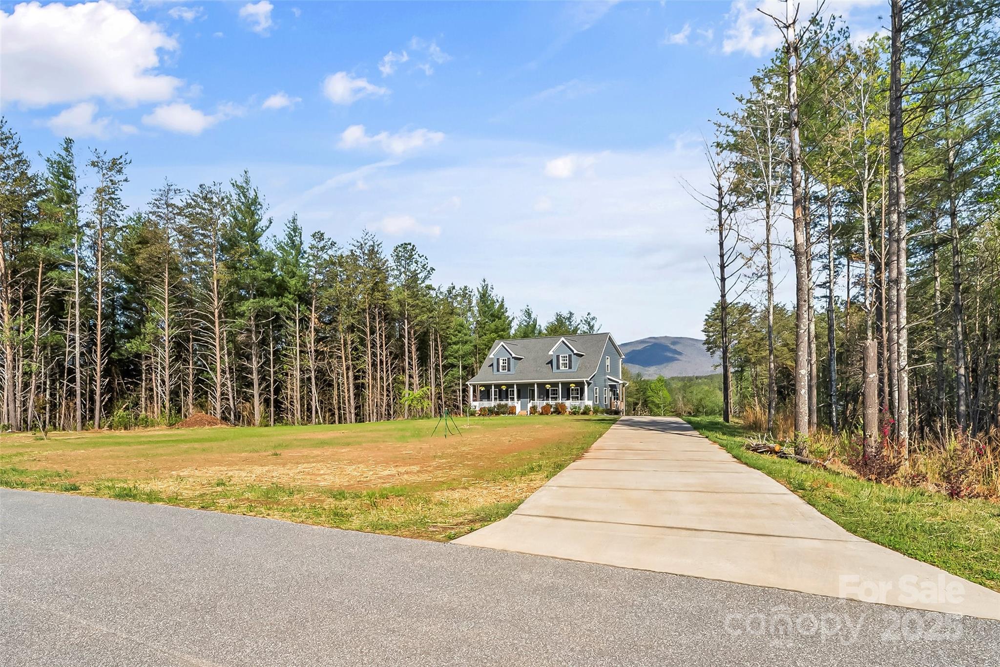1294 Saylor Way