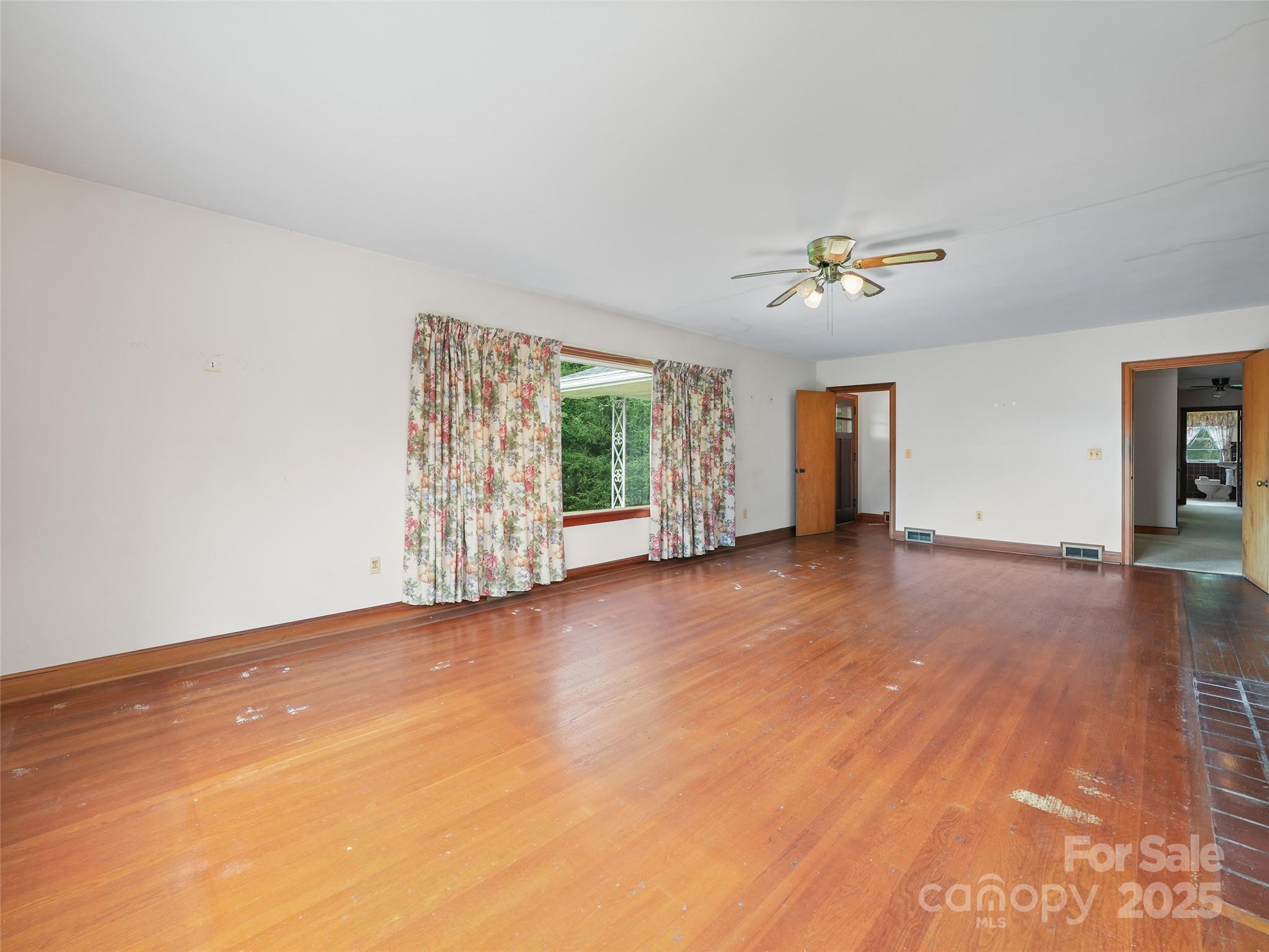 5 Noland Downs Road