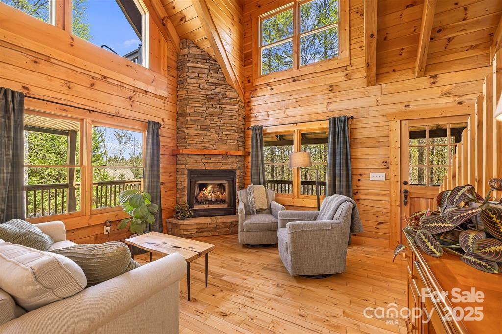 447 Hidden Lake Parkway