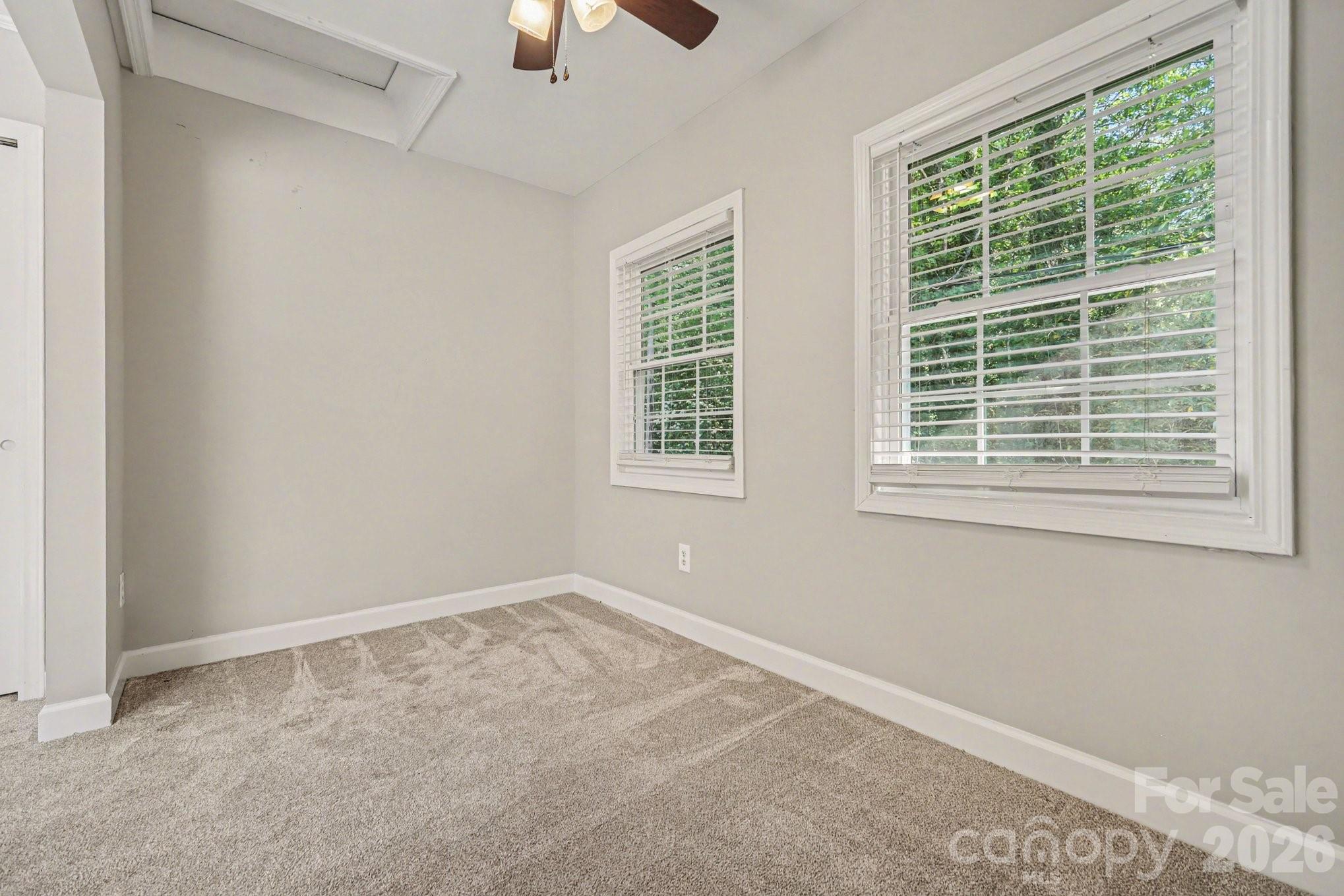 Pinebrook Park - Residential