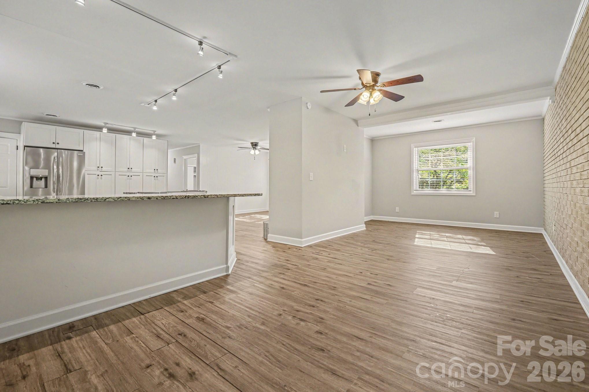 Pinebrook Park - Residential