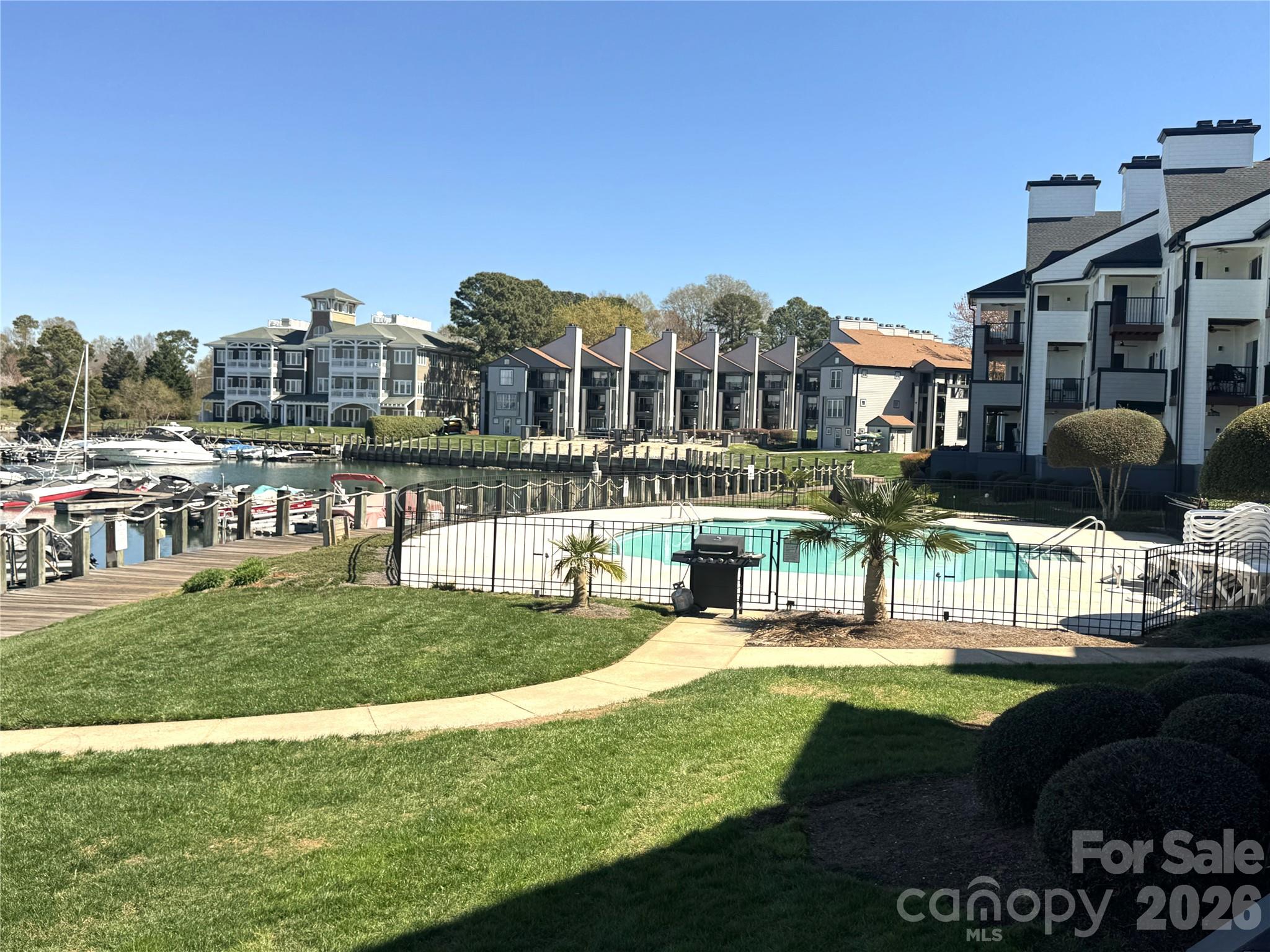 Vineyard Point - Residential