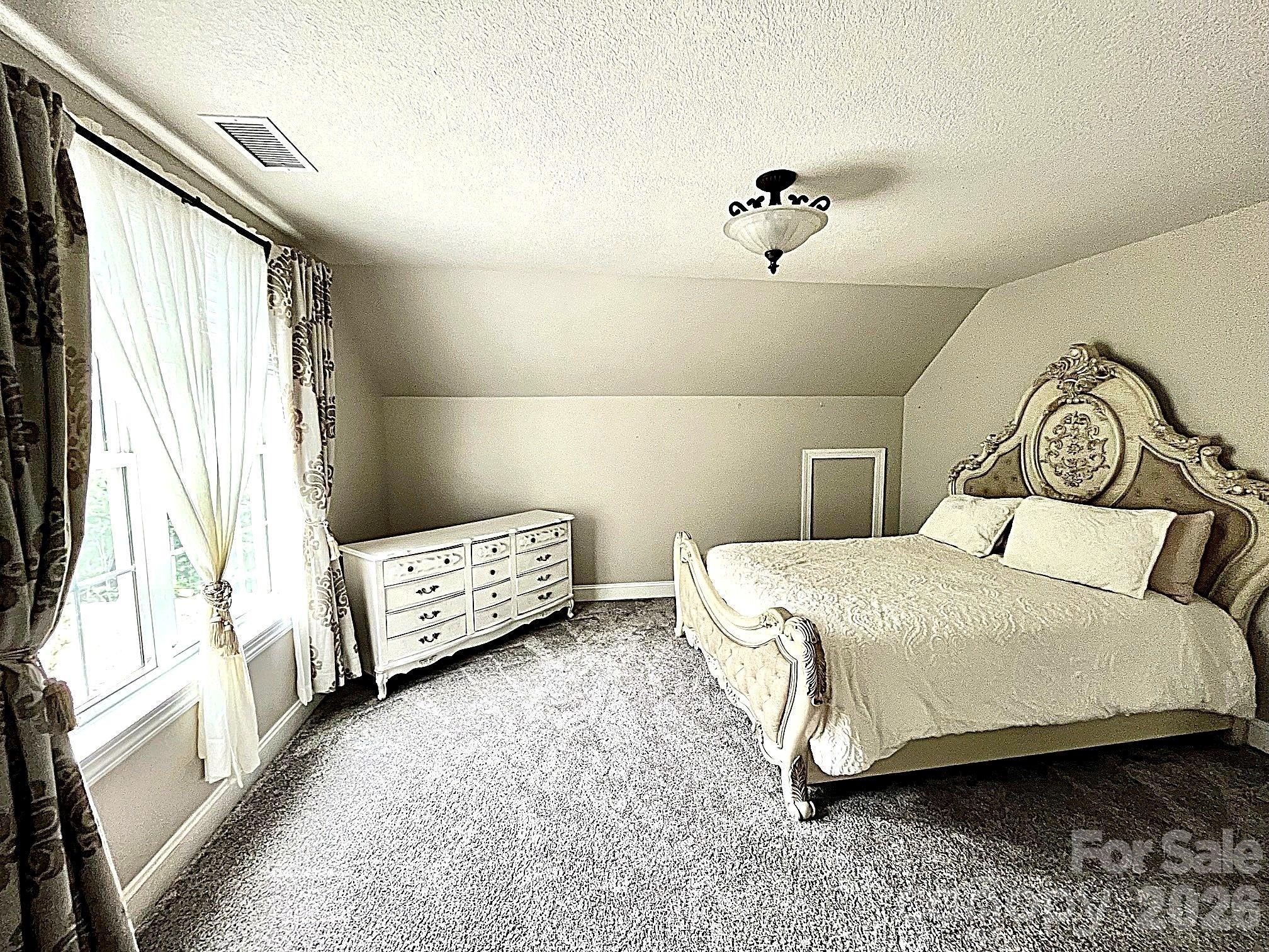 Hawk Mountain - Residential