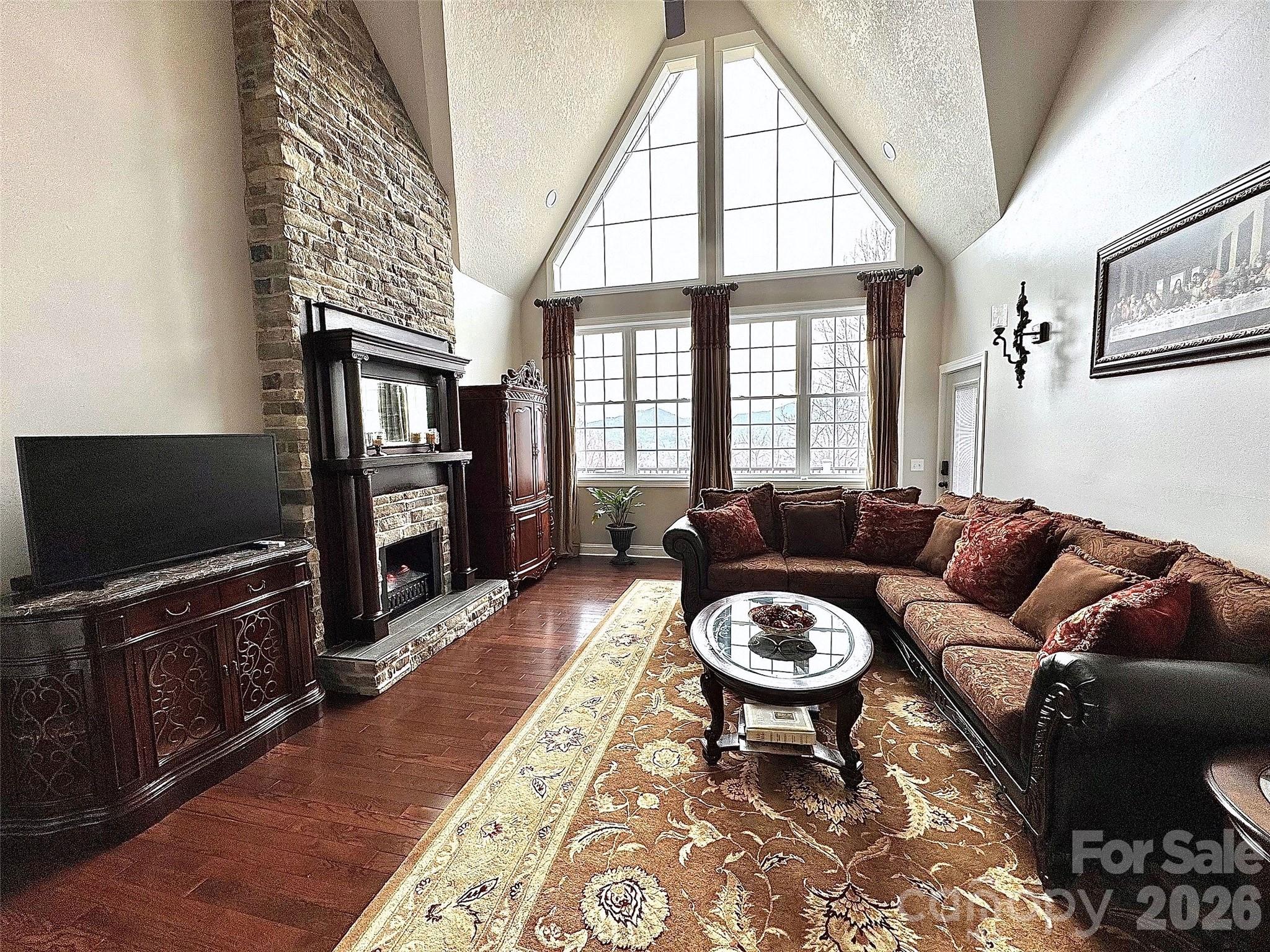 Hawk Mountain - Residential