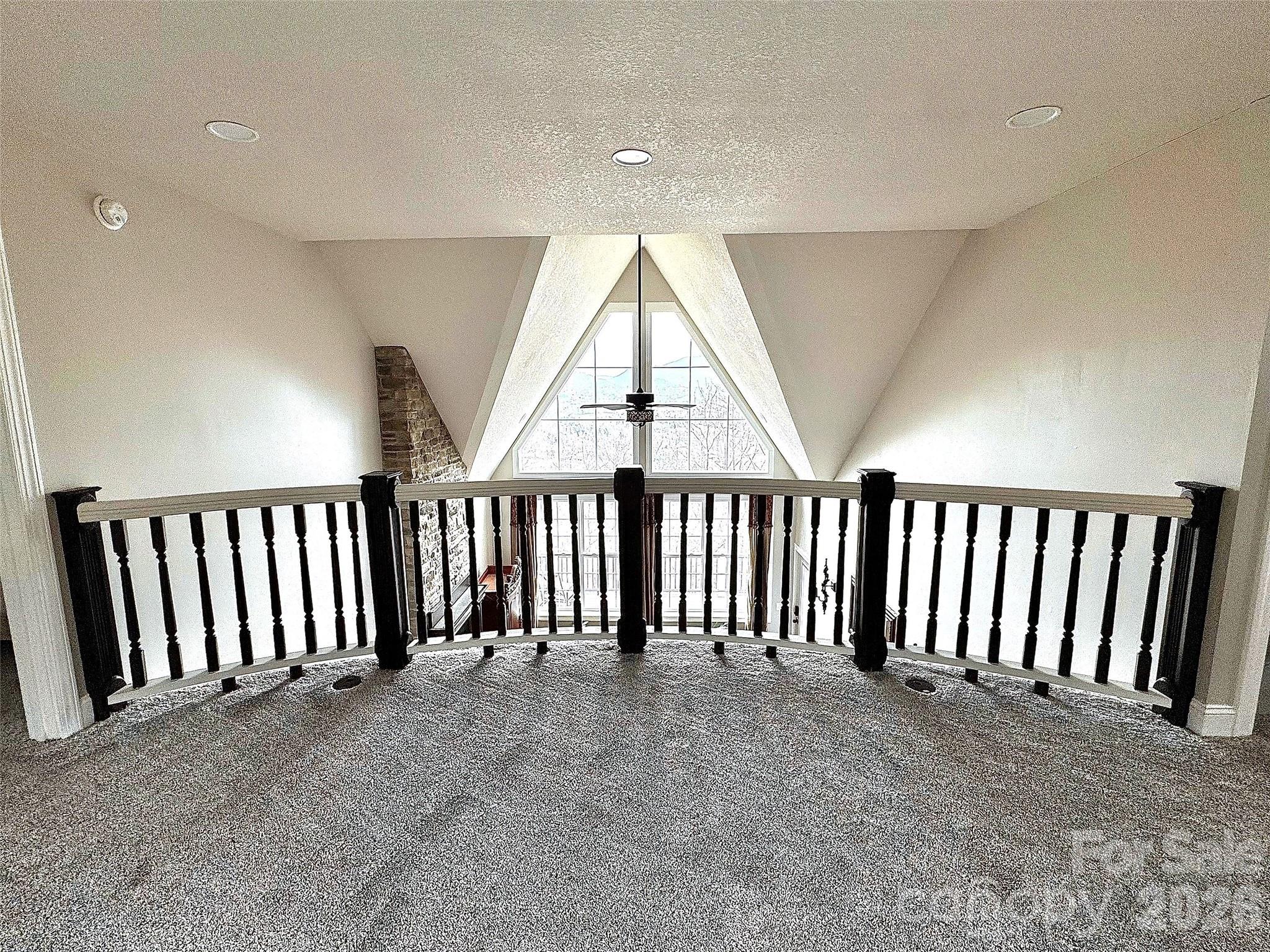 Hawk Mountain - Residential