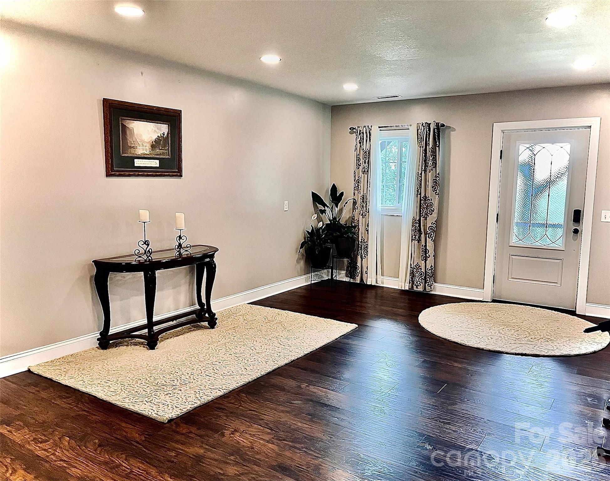 Hawk Mountain - Residential