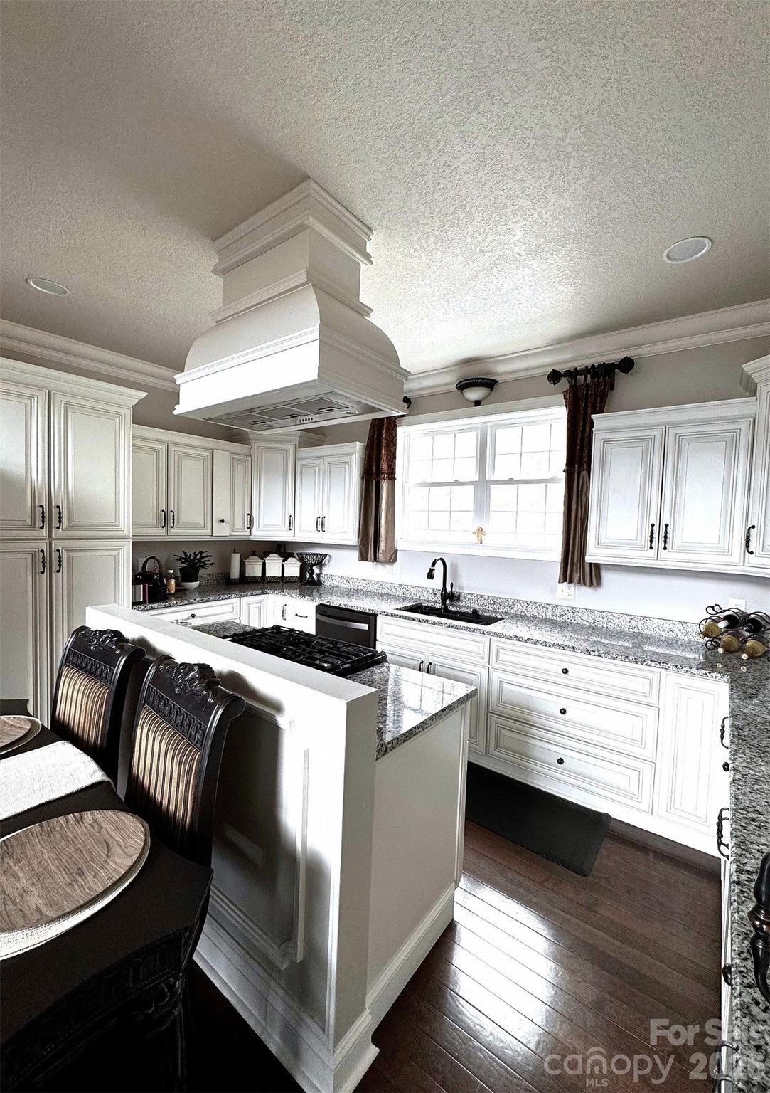 Hawk Mountain - Residential