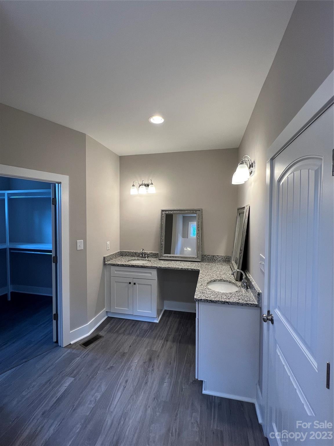 Farmington Hills - Residential