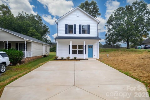 Photo of 902 W Alabama Avenue, Bessemer City, NC 28016 (MLS # 4432180)