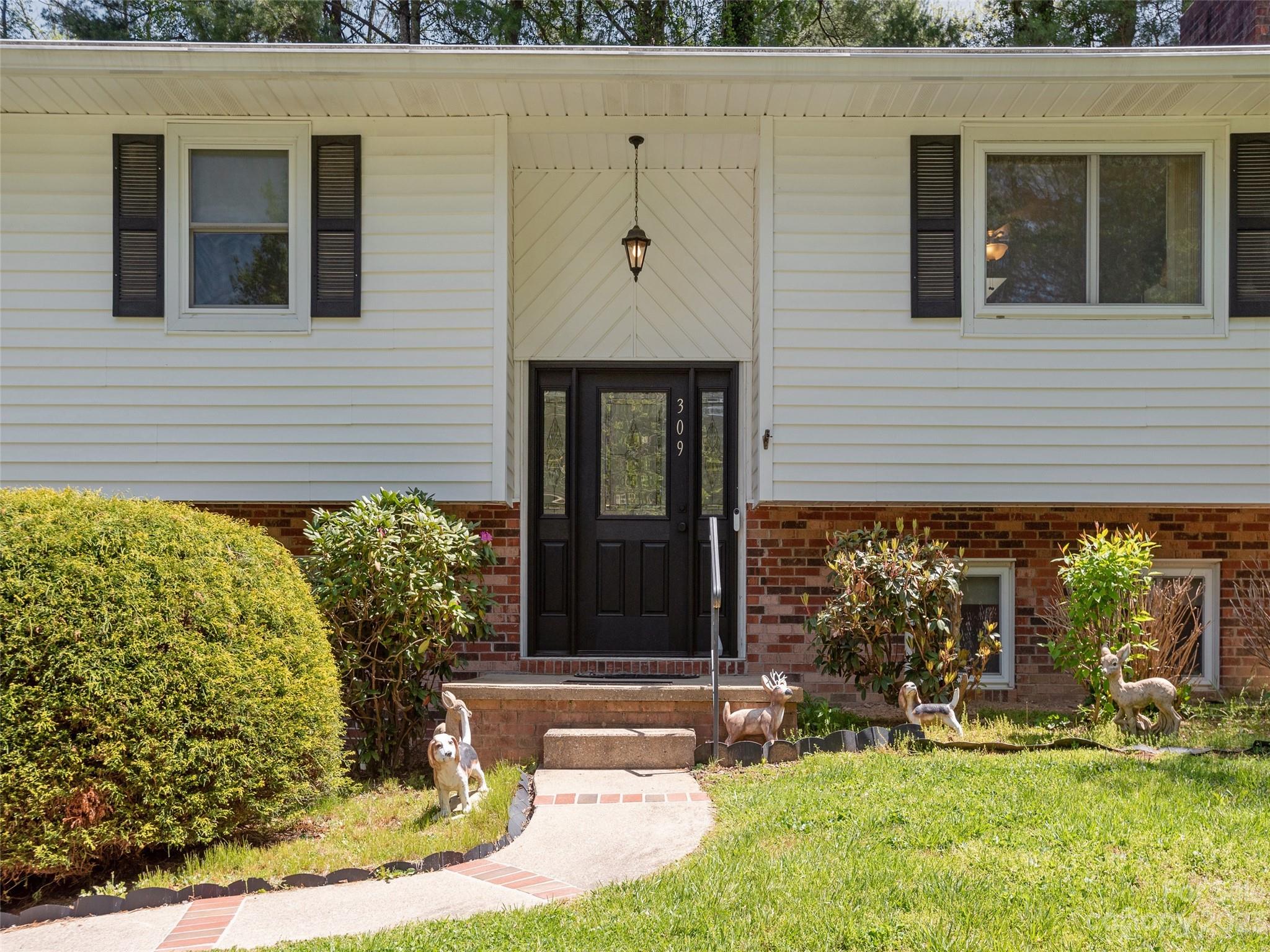 Brookland Manor - Residential