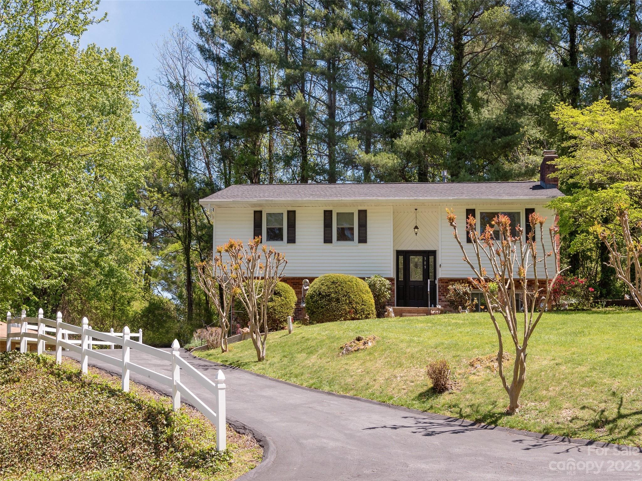 Brookland Manor - Residential