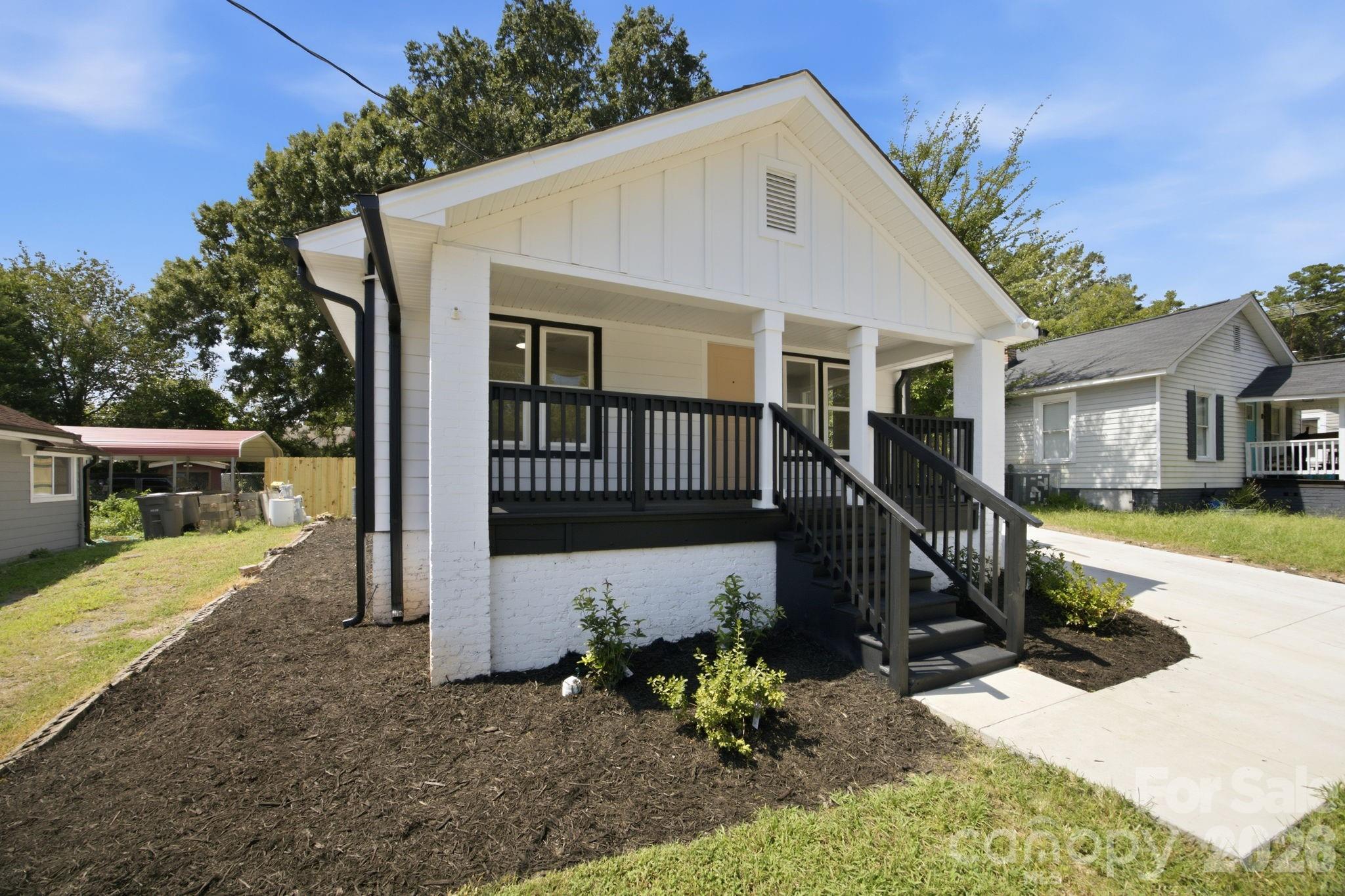 904 Oakshade Avenue