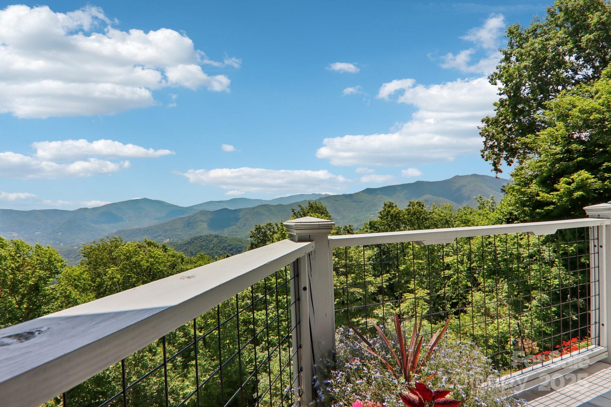 600 Summit Ridge 34