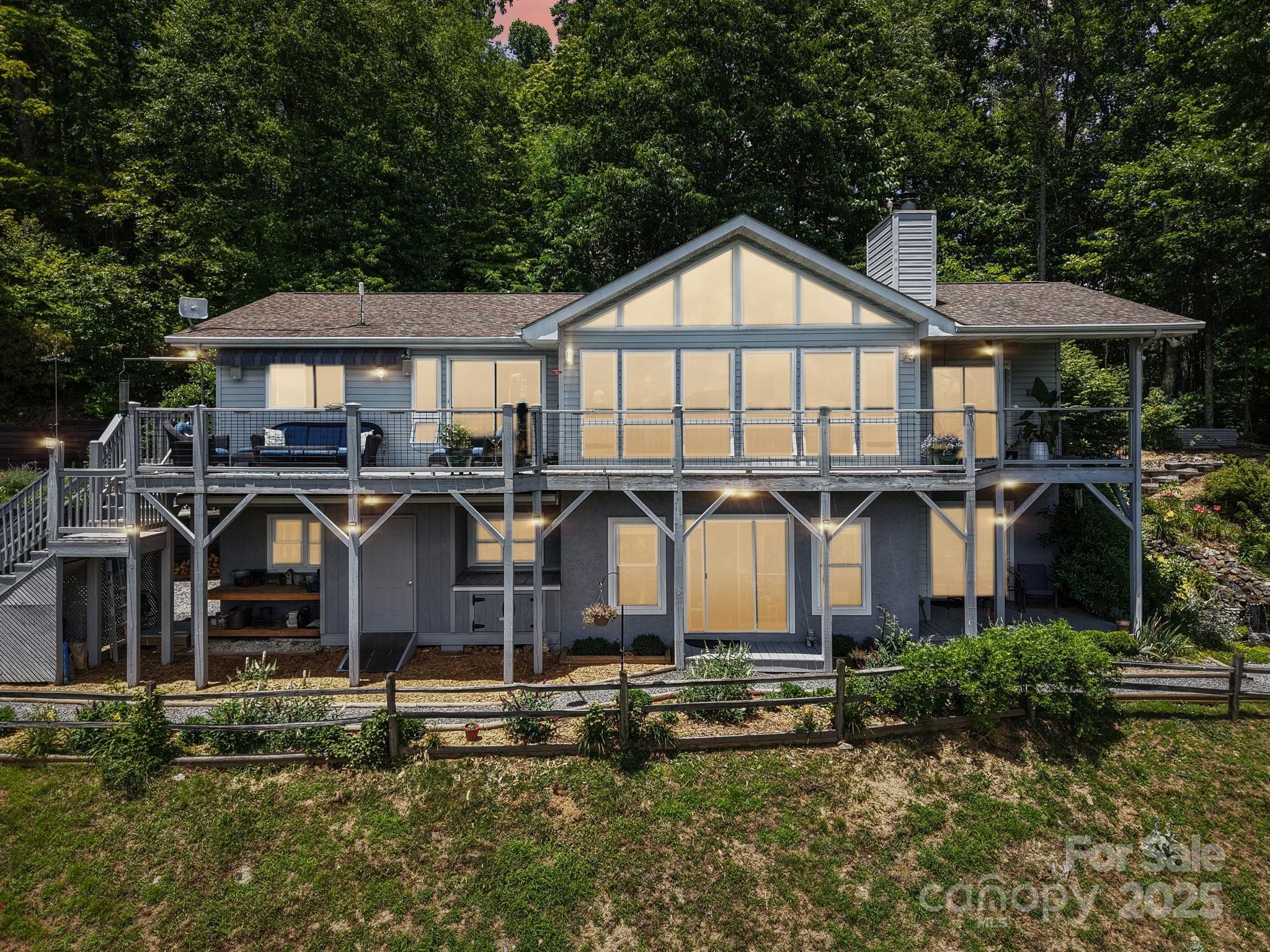 600 Summit Ridge 34