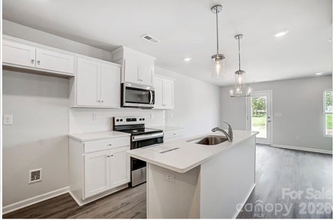 Photo of 1320 Yadkin Street, Statesville, NC 28677 (MLS # 4436183)
