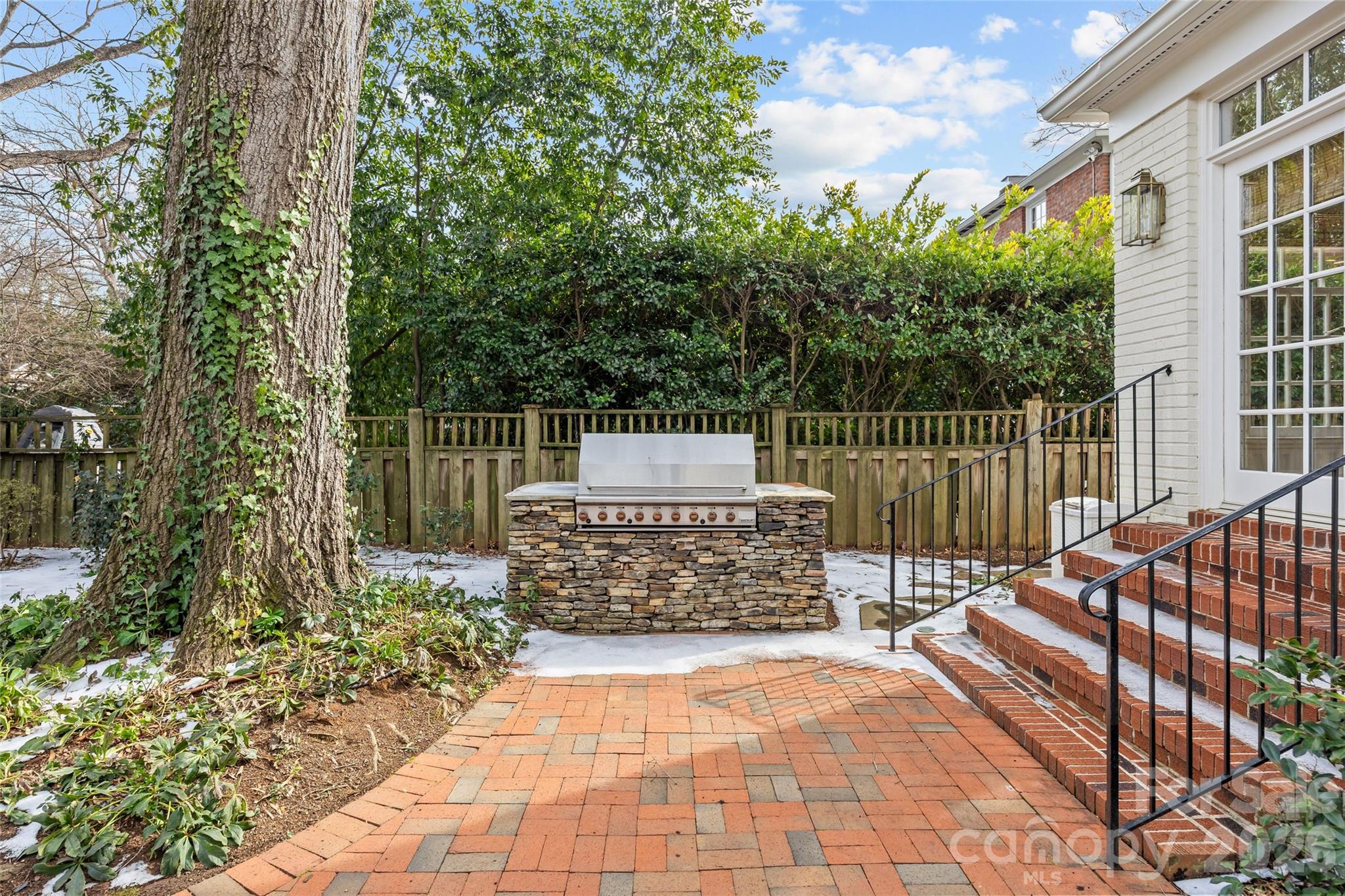 Myers Park - Residential