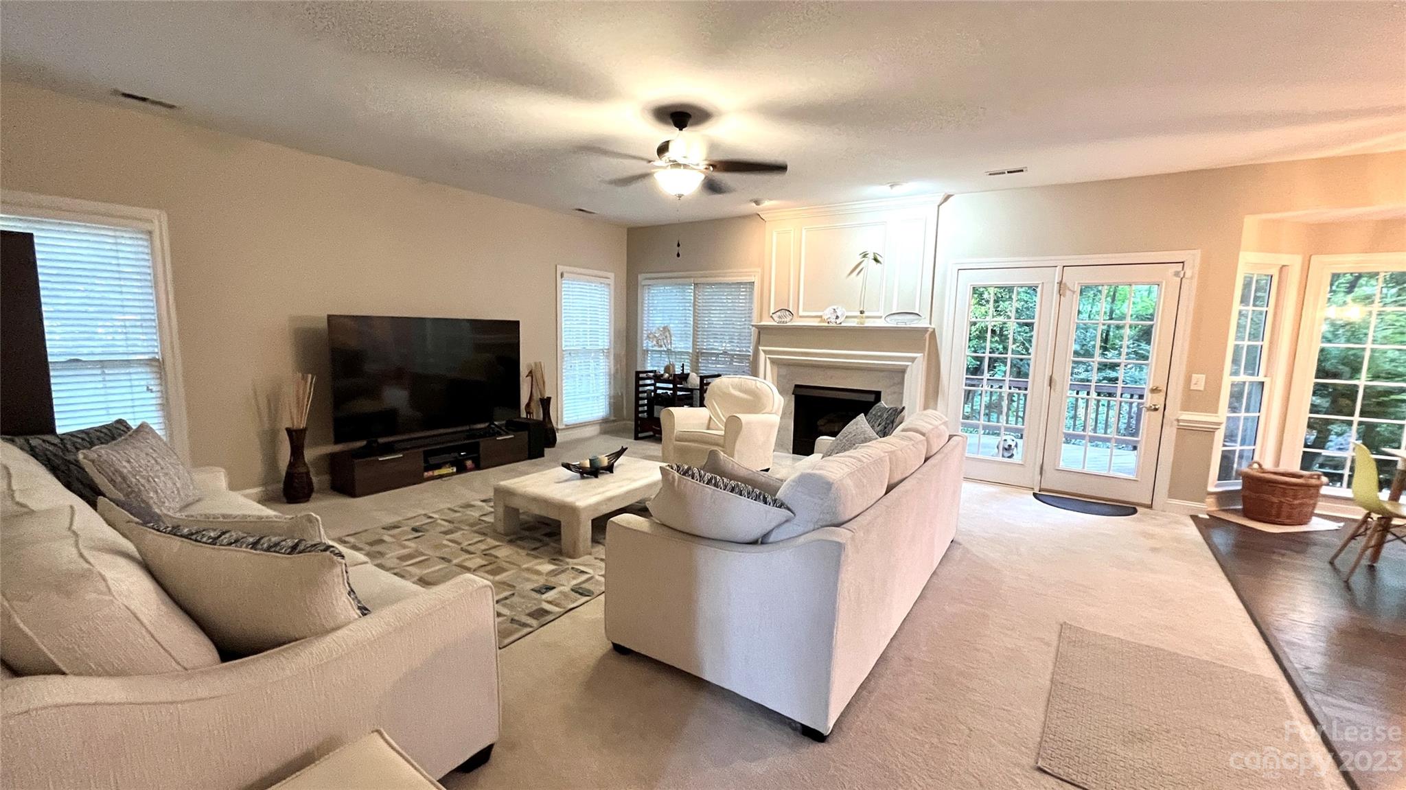 Hunter Oaks - Residential Lease