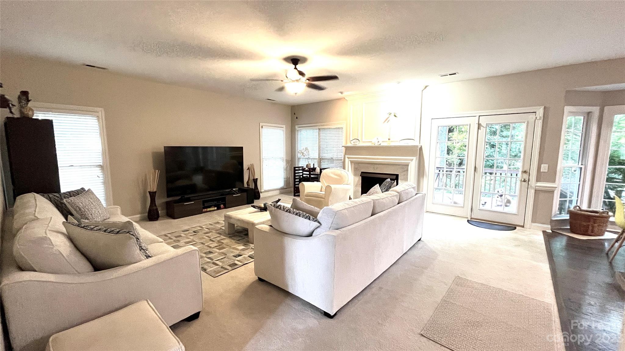 Hunter Oaks - Residential Lease