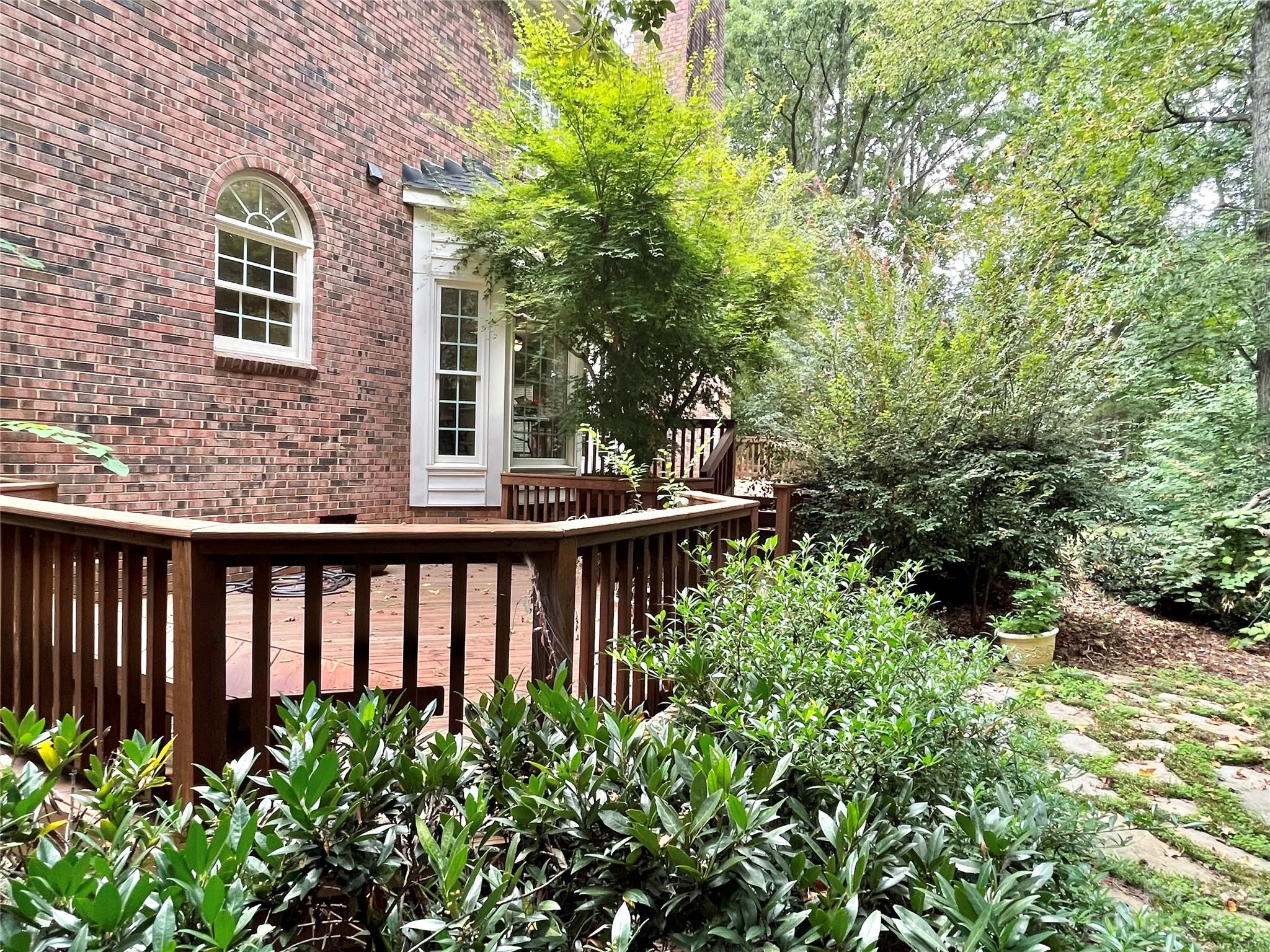 Hunter Oaks - Residential Lease