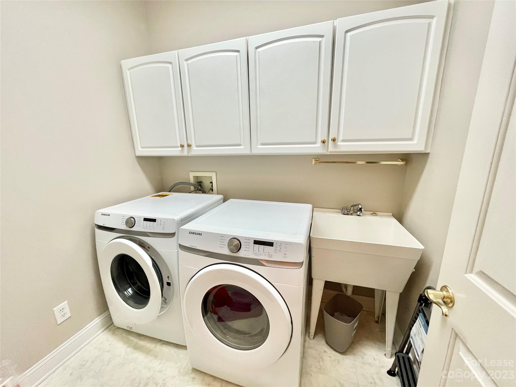 Hunter Oaks - Residential Lease