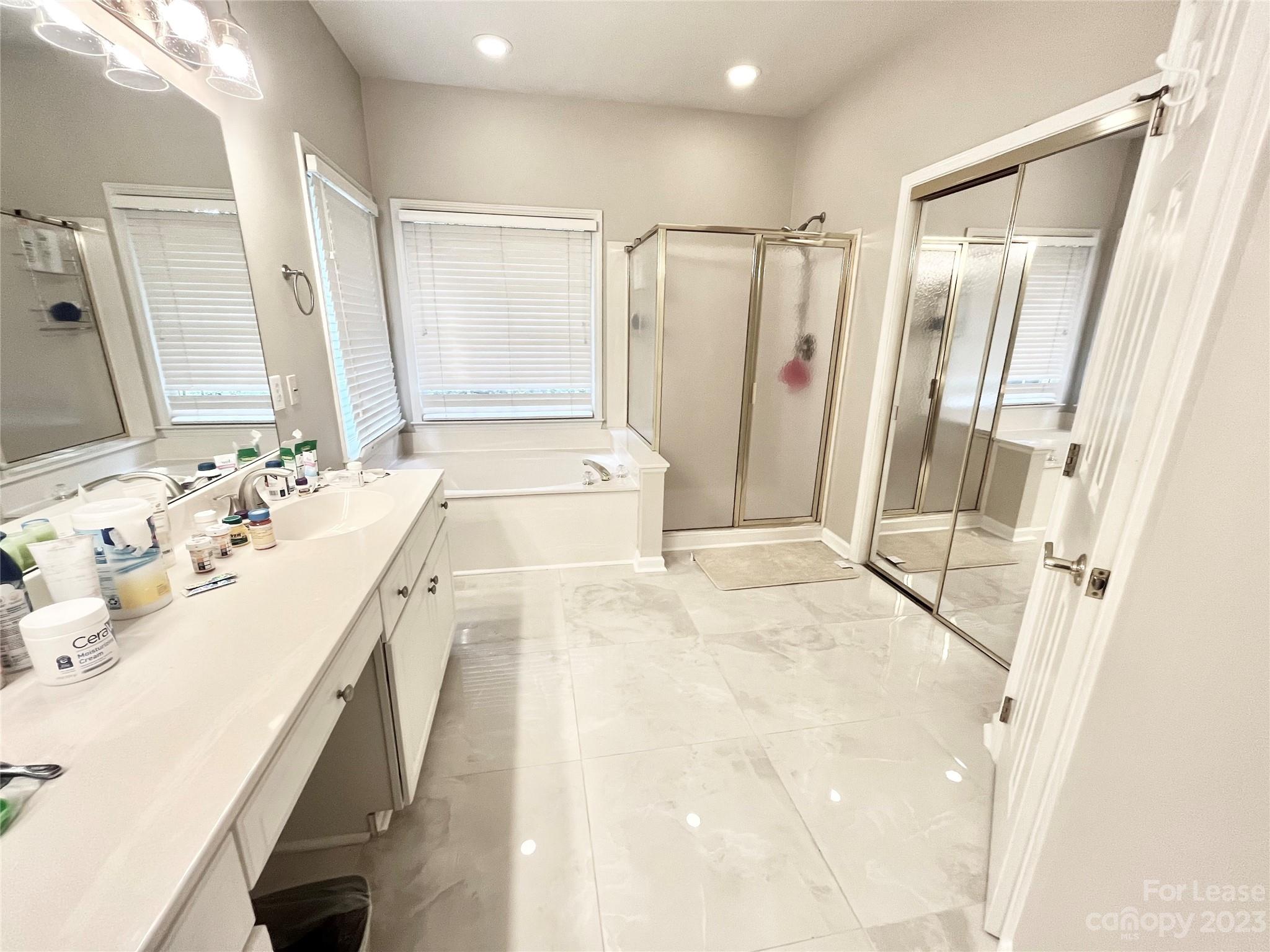 Hunter Oaks - Residential Lease