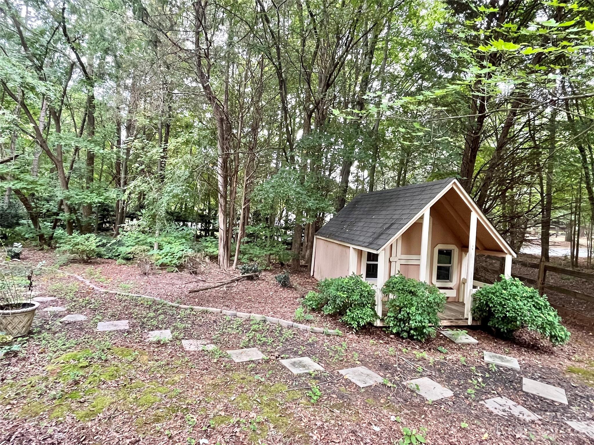Hunter Oaks - Residential Lease