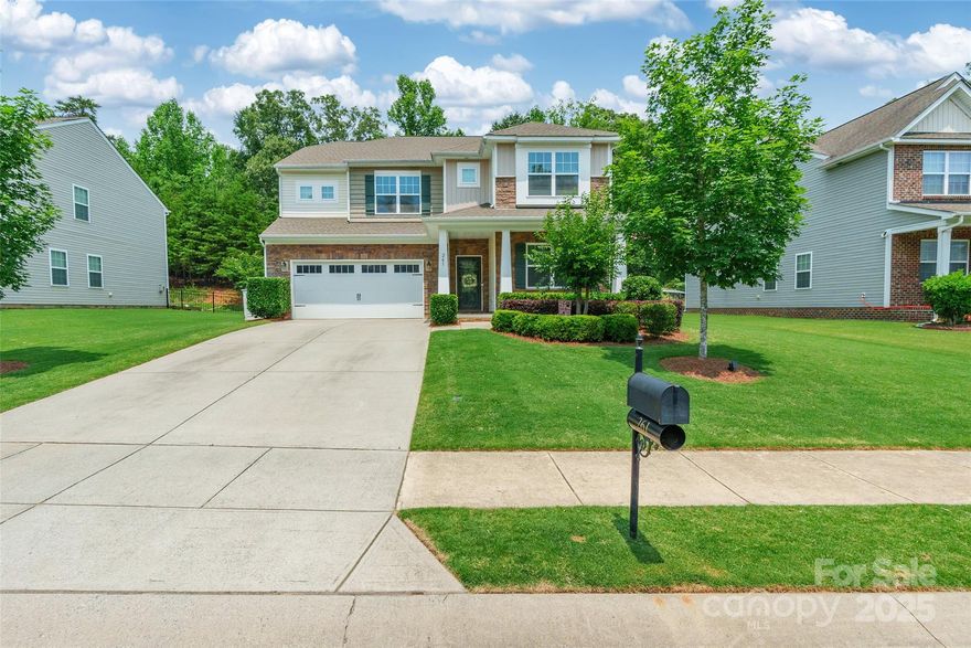 Welcome to this beautiful 5 BD, 3.5 BA home in The Woodlands. As you enter, you're welcomed by a impressive foyer that leads to an office through double doors, perfect for working from home or creating a quiet retreat. The kitchen is a chef’s dream with abundant cabinetry, a breakfast bar, SS appliances, a pantry, and granite countertops. It opens seamlessly to the living room, which features a striking stone-accented fireplace. A convenient 1/2 bath is also located on the main level. Upstairs, you’ll find all 5 generously sized bedrooms & new carpet! The large primary suite offers an ensuite with dual vanities and a garden tub. Step outside to a beautifully fenced backyard that backs up to woods. Enjoy year-round outdoor living under the covered patio. The community features an pool and is ideally located just minutes from downtown, offering easy access to shopping, dining, and entertainment. This beautiful home offers space, comfort, and a prime location close to everything you need.