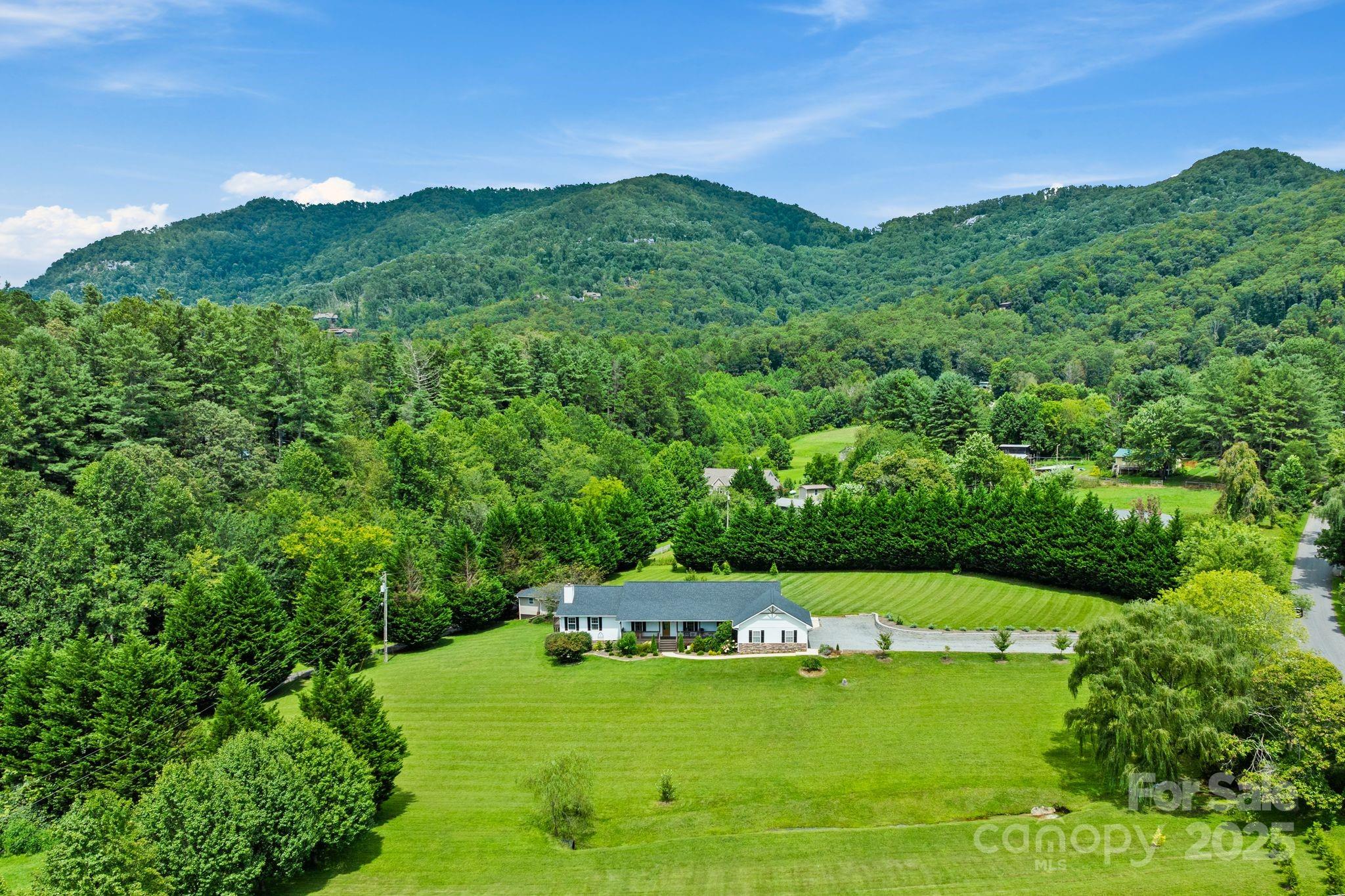6 Sayles Town Road