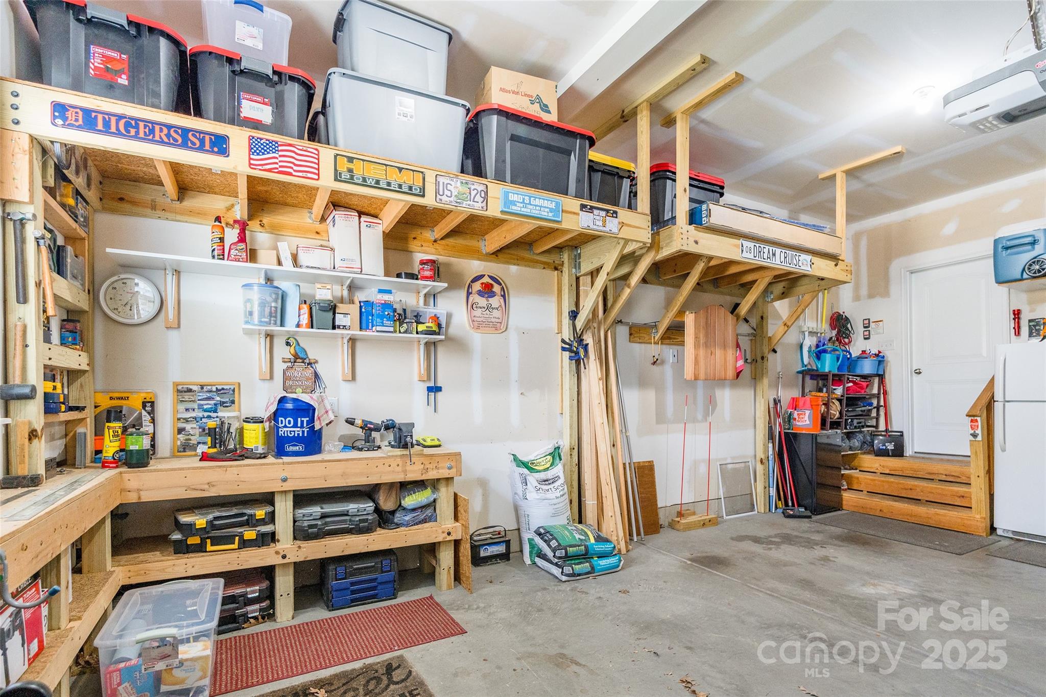 River Lake - Residential