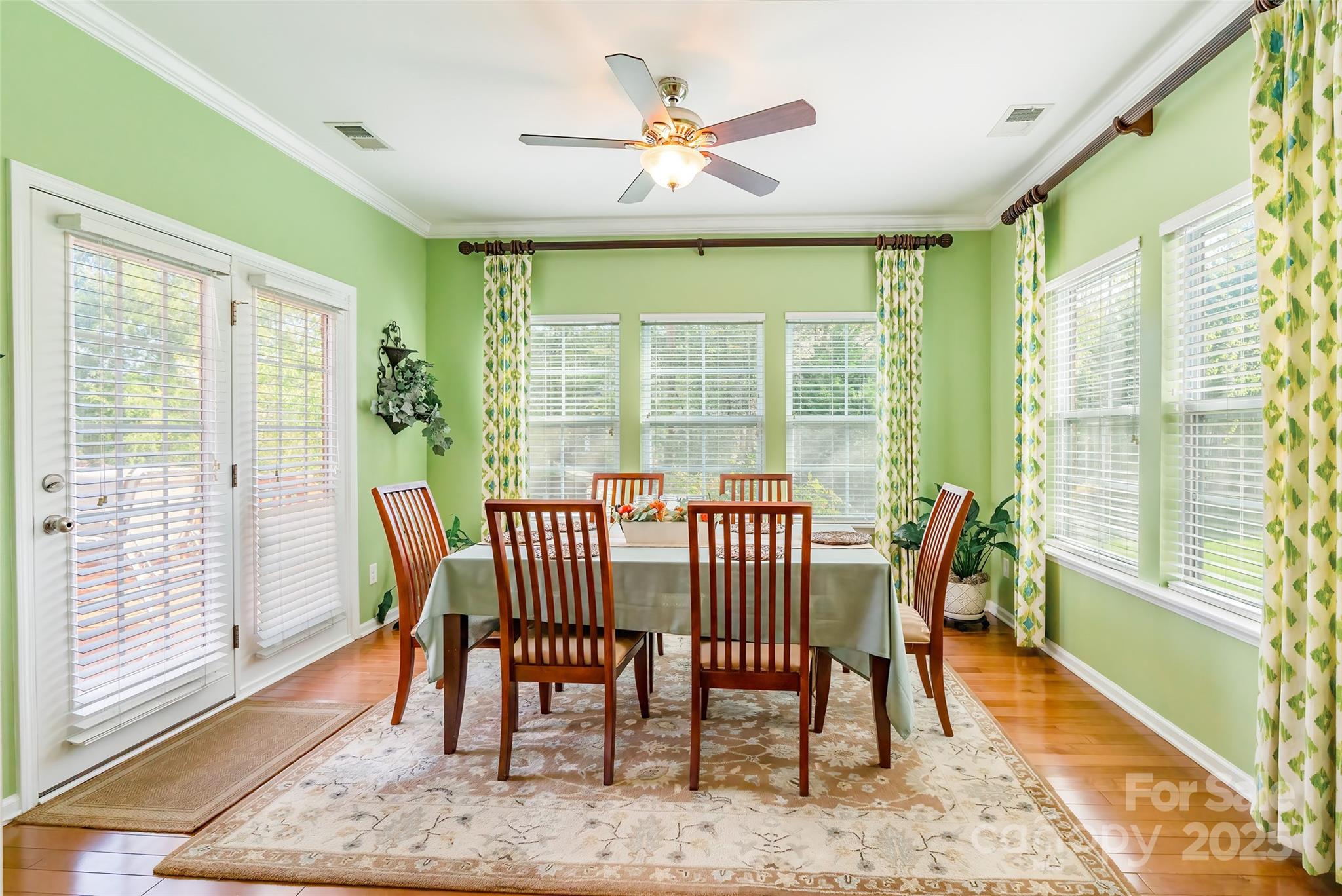 River Lake - Residential