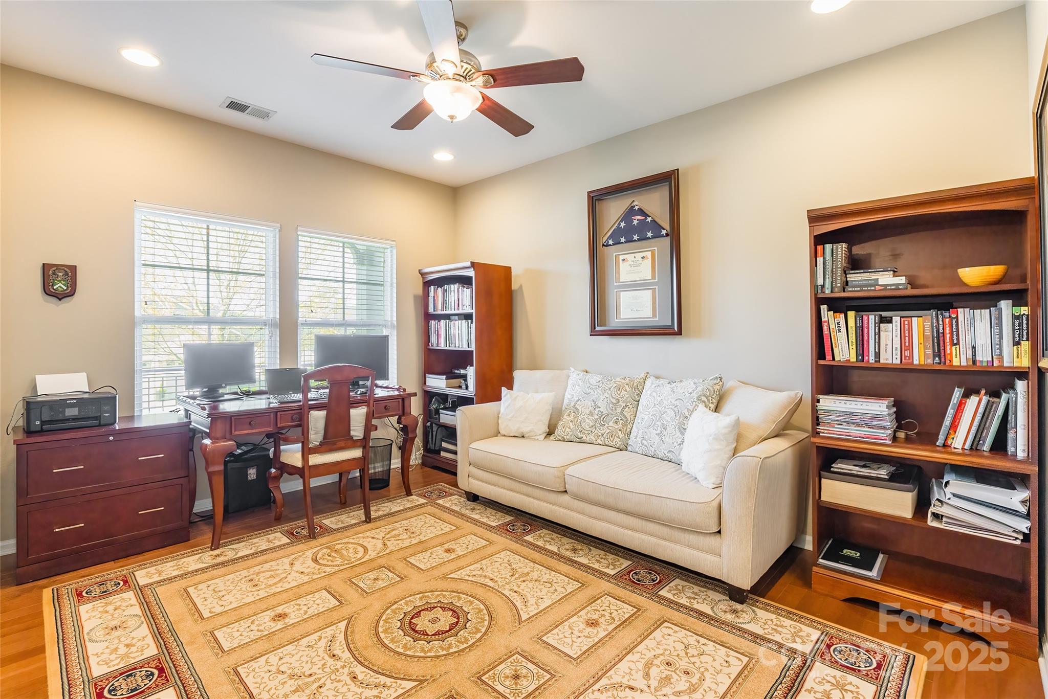 River Lake - Residential