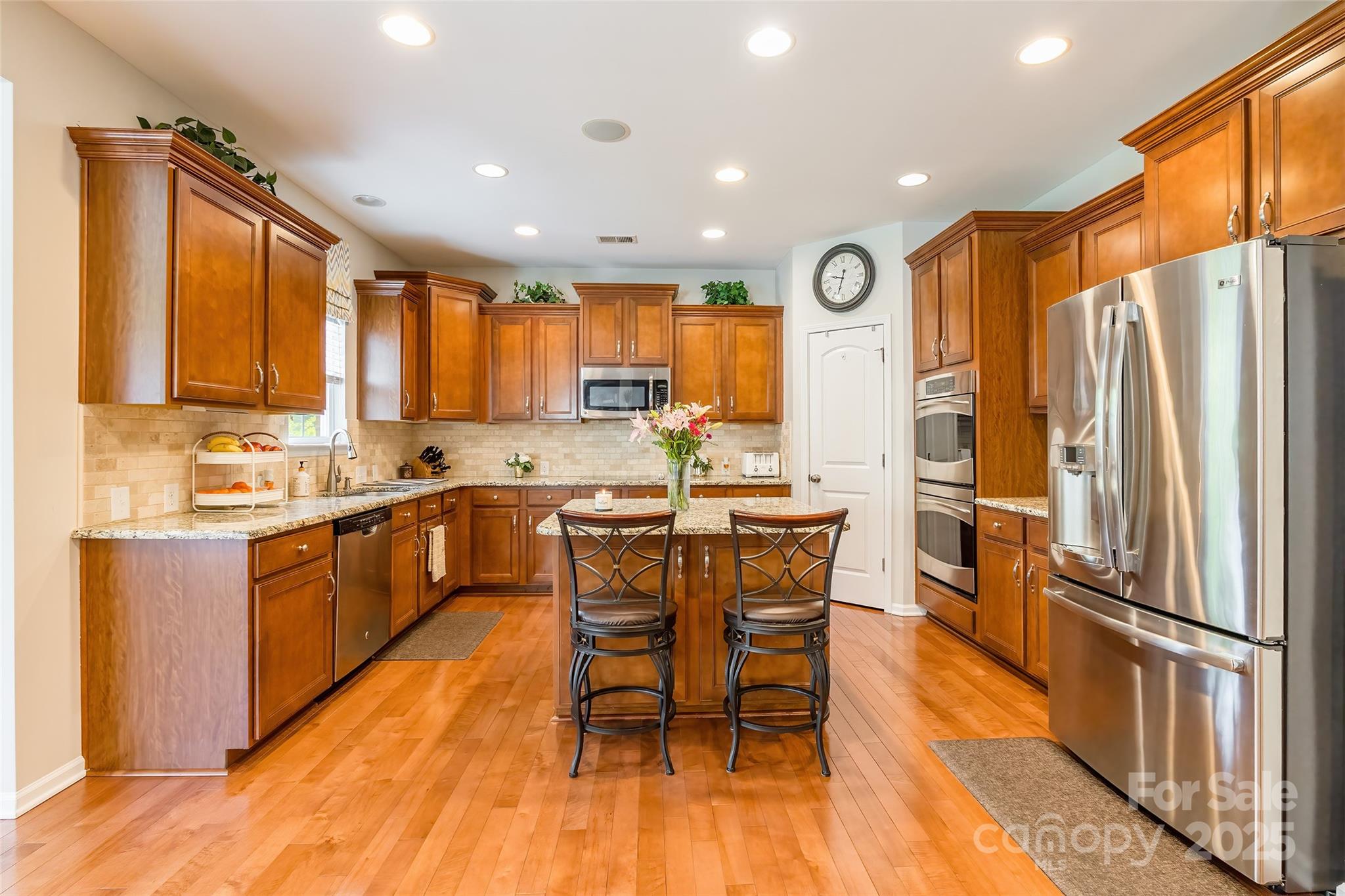 River Lake - Residential