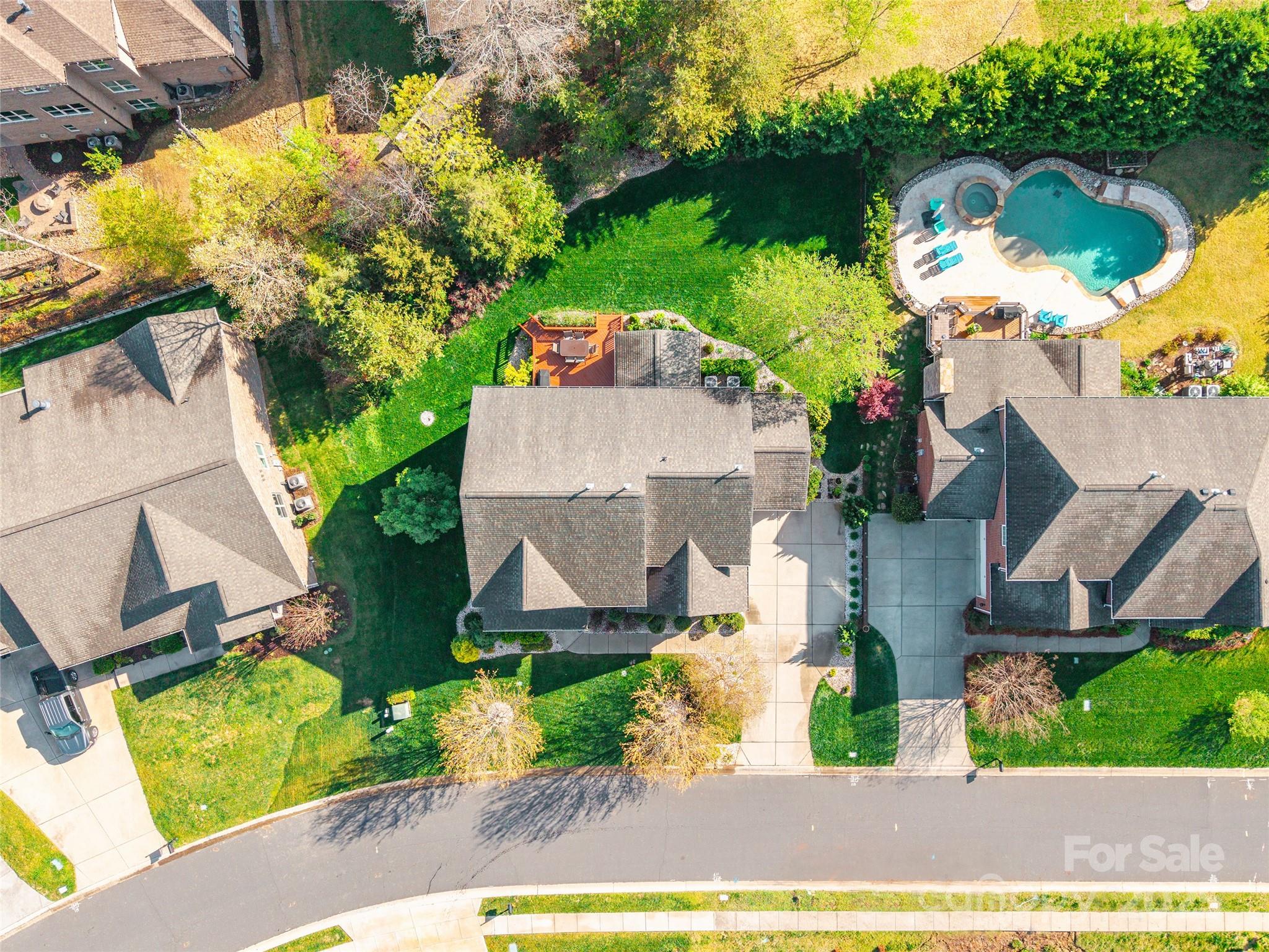 River Lake - Residential