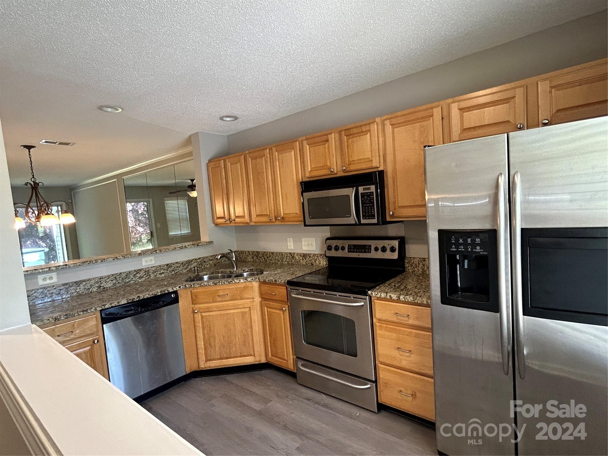 Old Stone Crossing - Residential