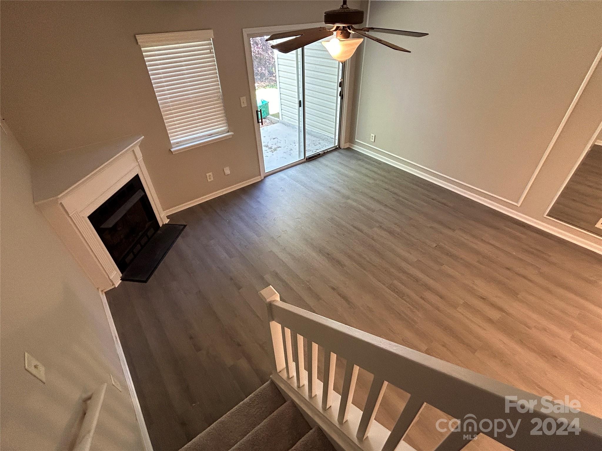 Old Stone Crossing - Residential