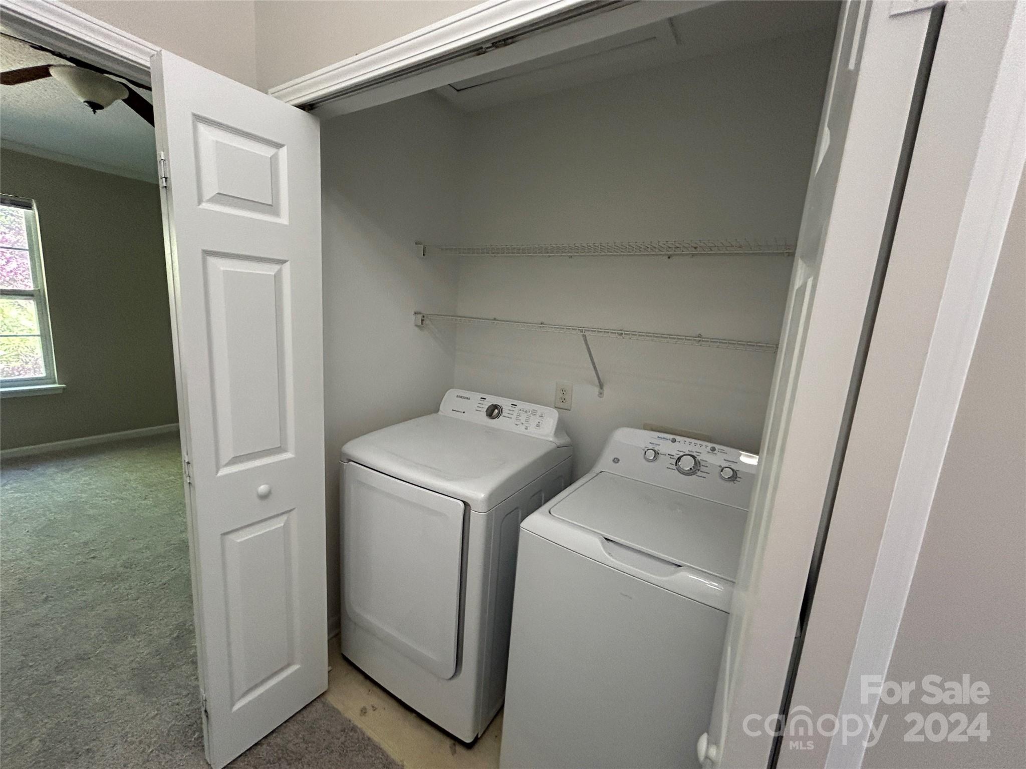 Old Stone Crossing - Residential