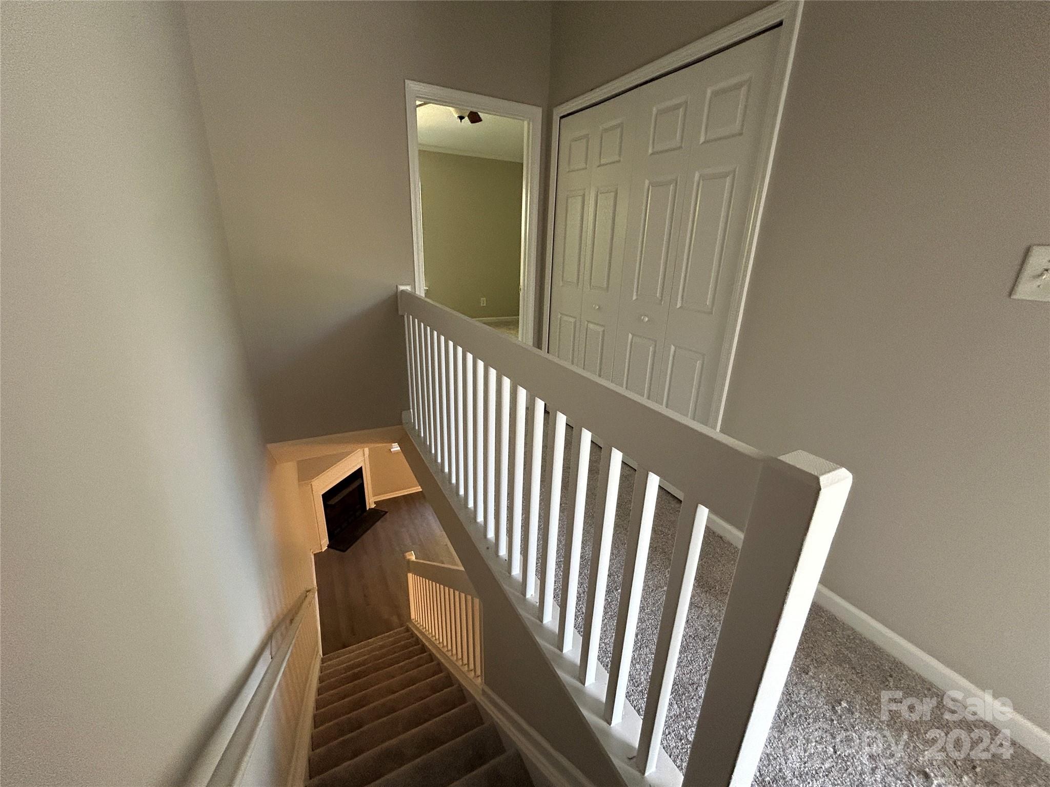 Old Stone Crossing - Residential