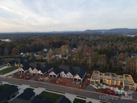 A home in Hickory